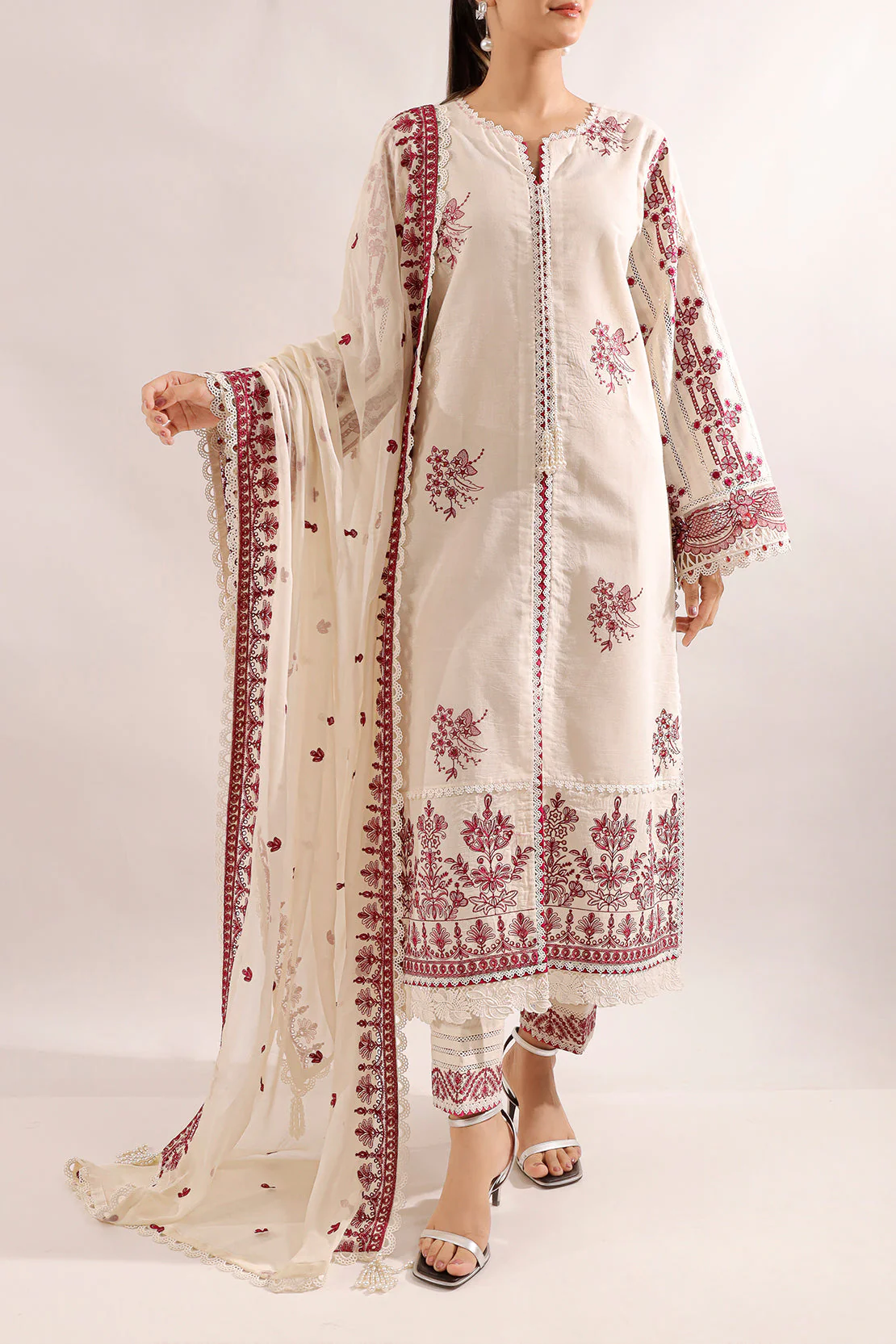 Unstitched Embroidered Cambric 3 Piece with Chiffon Dupatta