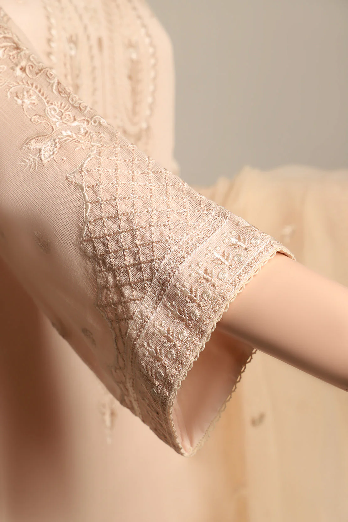 Unstitched Embroidered Cotton 3 Piece - Image 4