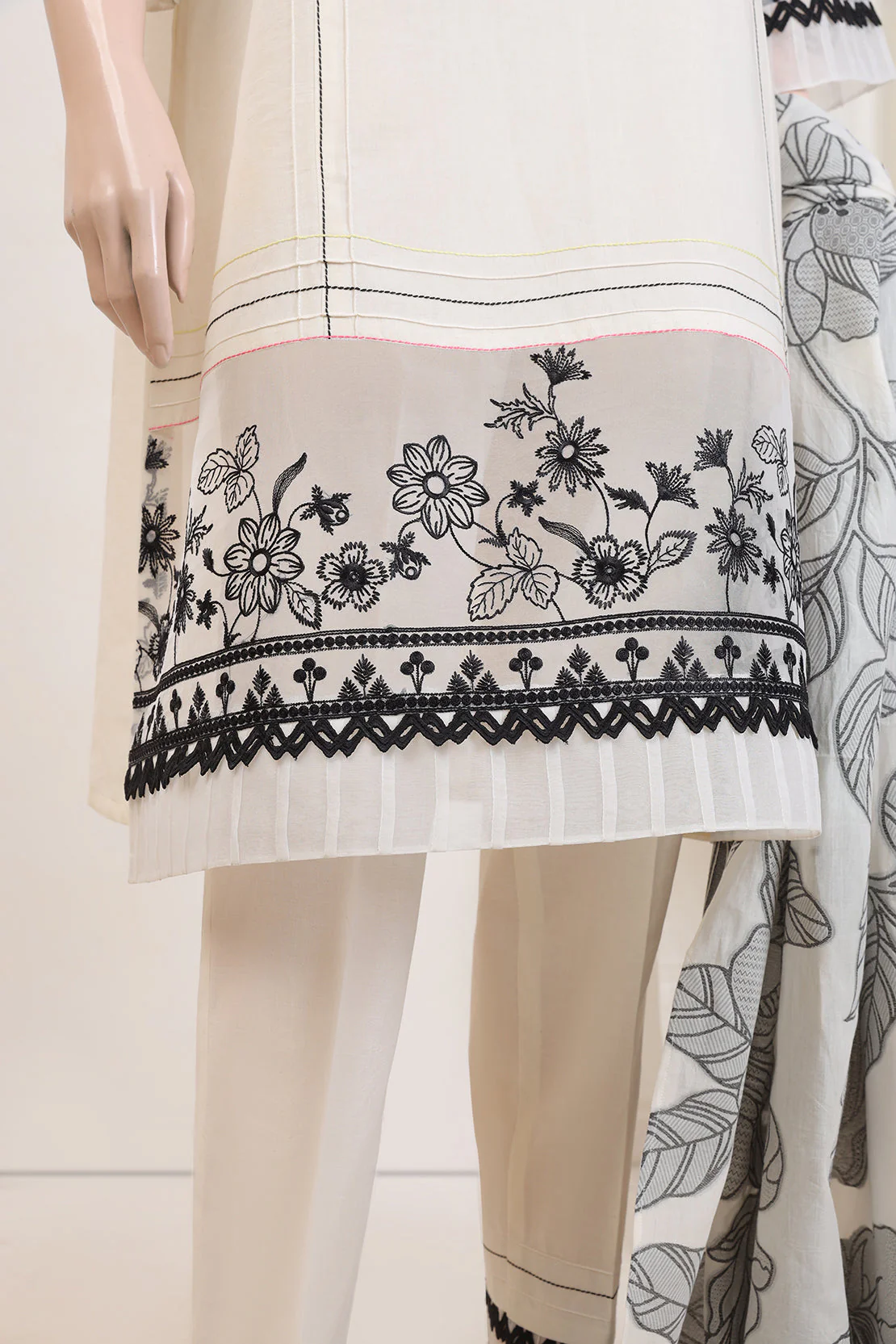 Unstitched Embroidered Cotton Jacquard 3 Piece - Image 5