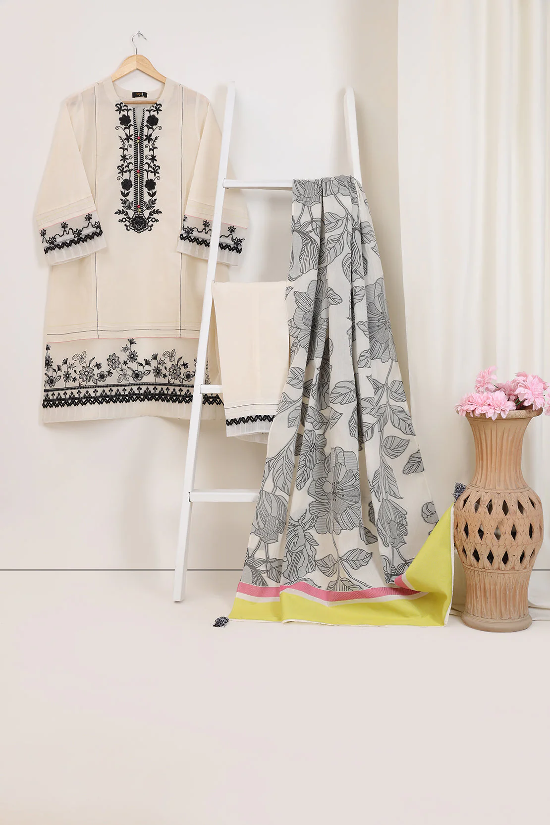 Unstitched Embroidered Cotton Jacquard 3 Piece - Image 6