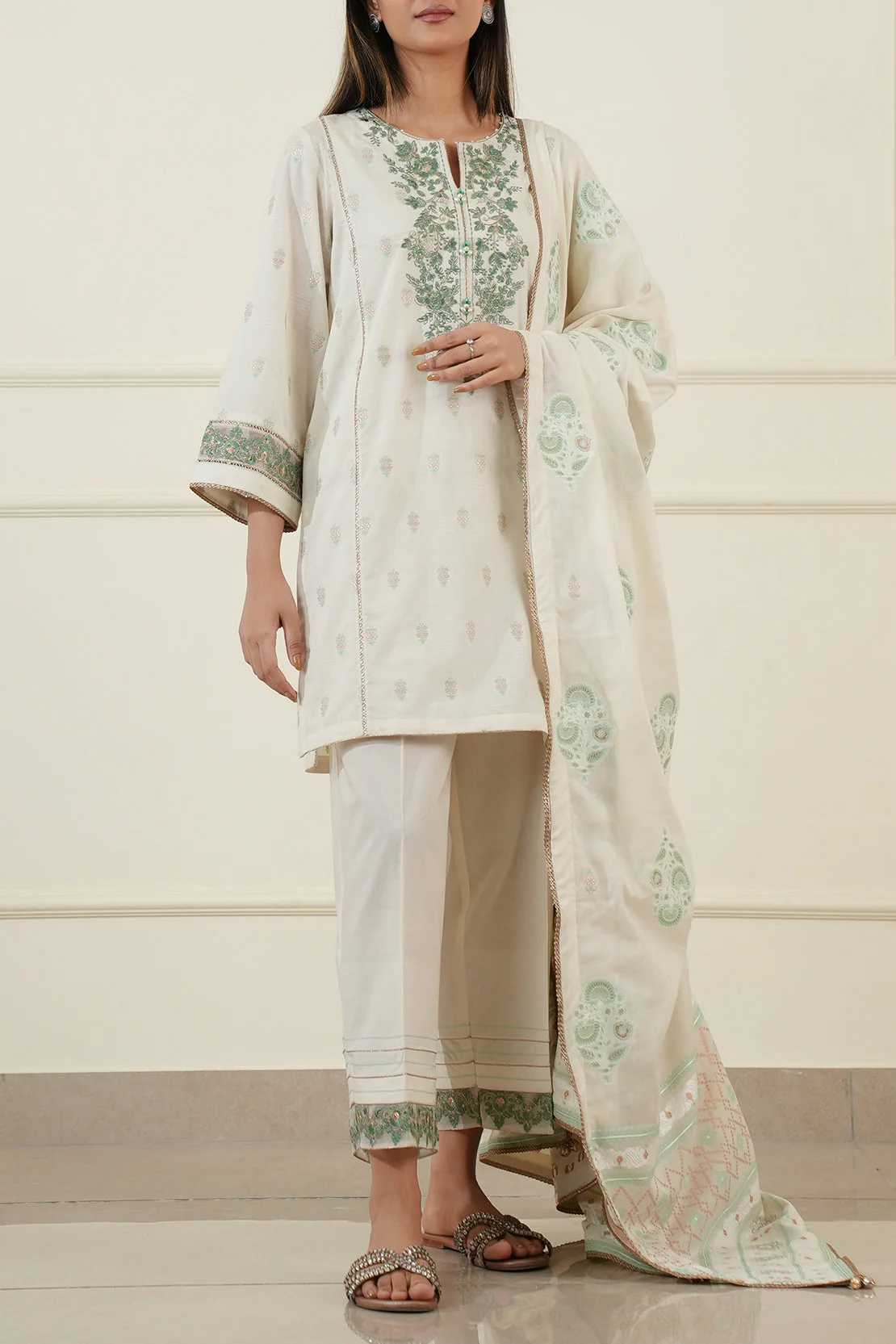 Unstitched Embroidered Cotton Jacquard  3 Piece - Image 3