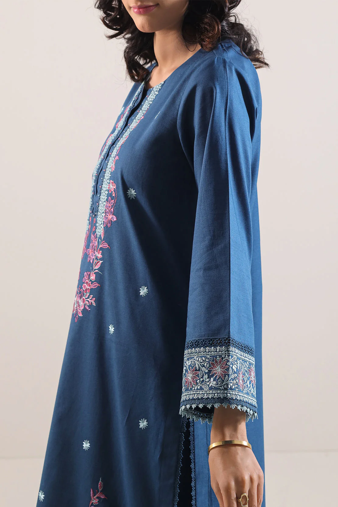 Unstitched Embroidered Cotton Khaddar 2 Piece (Shirt/Trouser) - Image 3