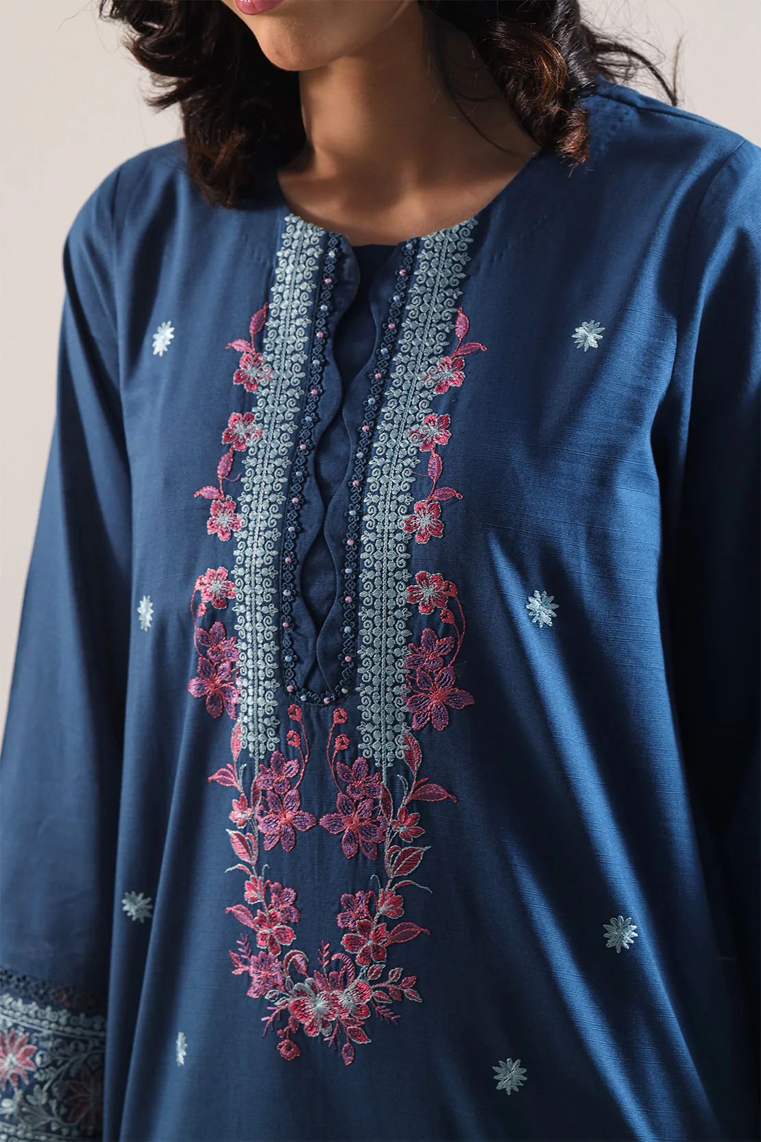 Unstitched Embroidered Cotton Khaddar 2 Piece (Shirt/Trouser) - Image 4