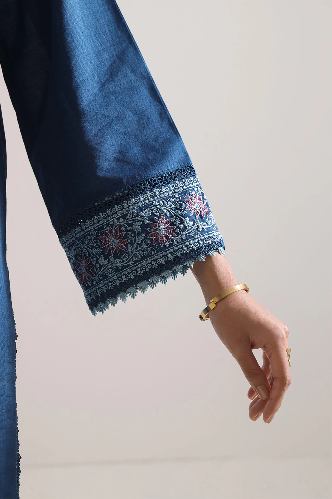 Unstitched Embroidered Cotton Khaddar 2 Piece (Shirt/Trouser) - Image 5