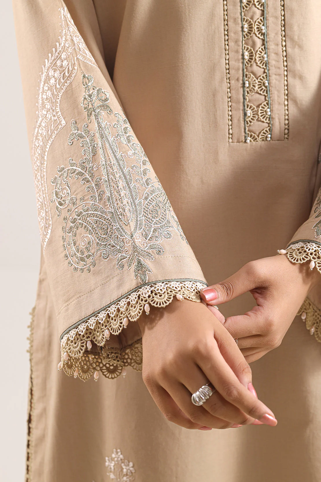 Unstitched Embroidered Cotton Khaddar 2 Piece (Shirt/Trouser) - Image 4