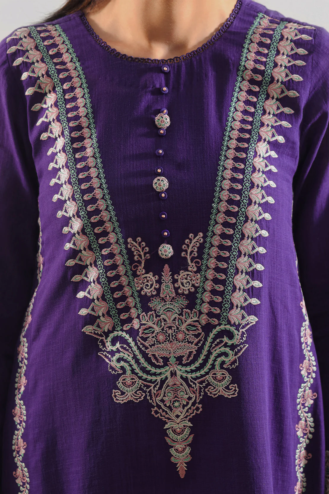 Unstitched Solid Embroidered Cotton Khaddar 3 Piece - Image 4