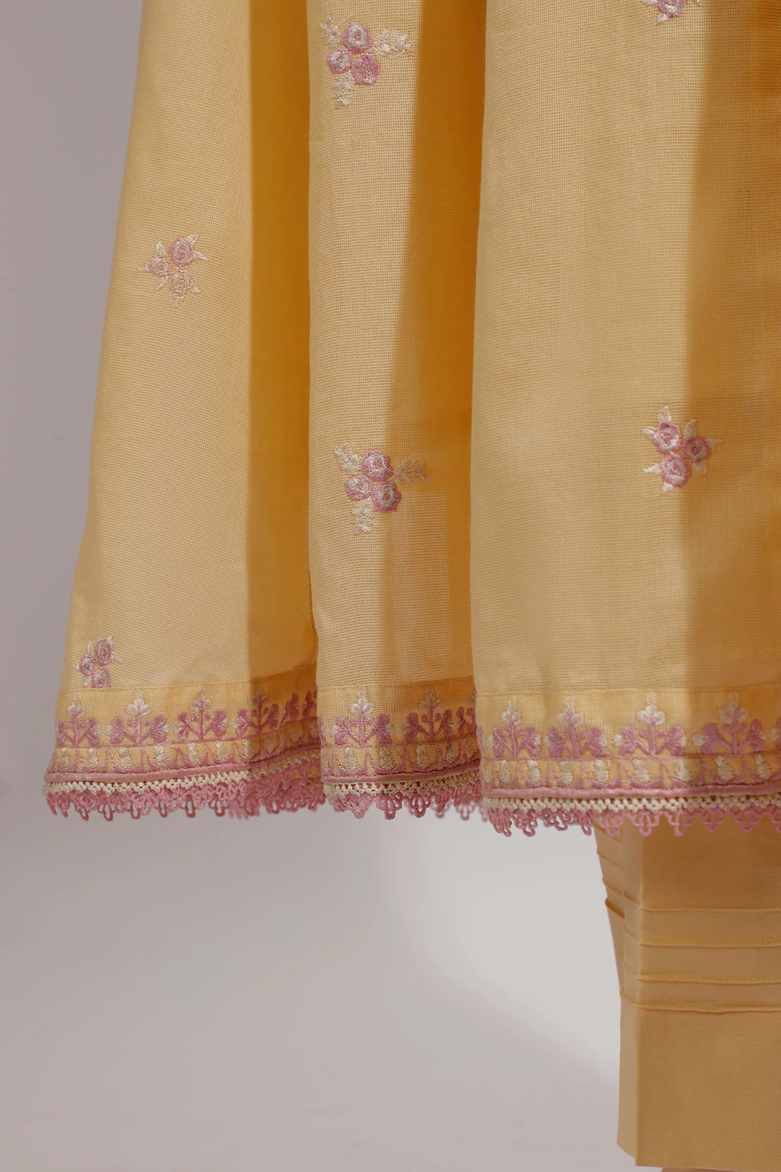 Unstitched Embroidered Cotton Net 3 Piece With Chiffon Dupatta - Image 6