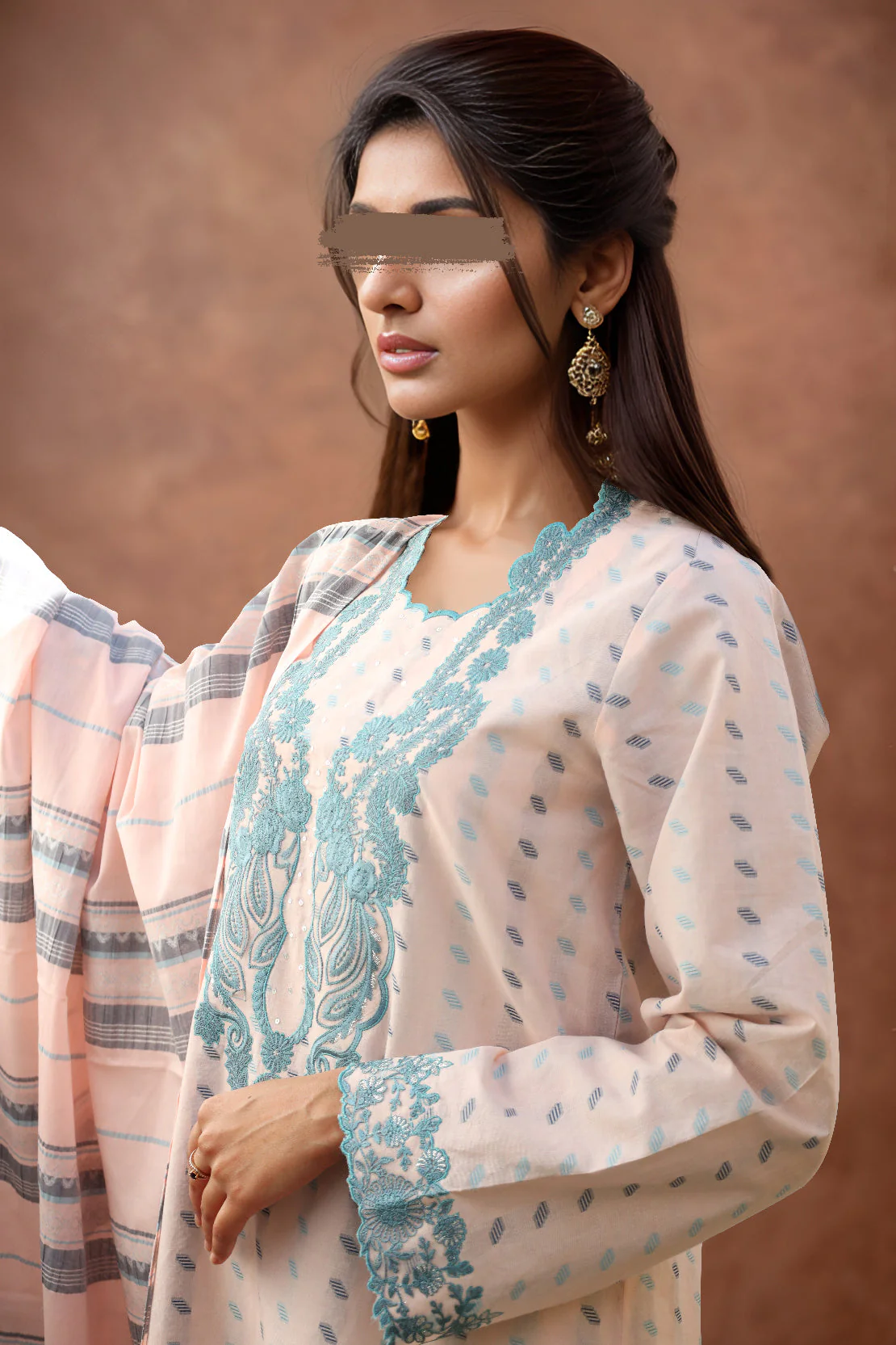 Unstitched Embroidered Jacquard Cotton 3 Piece - Image 4