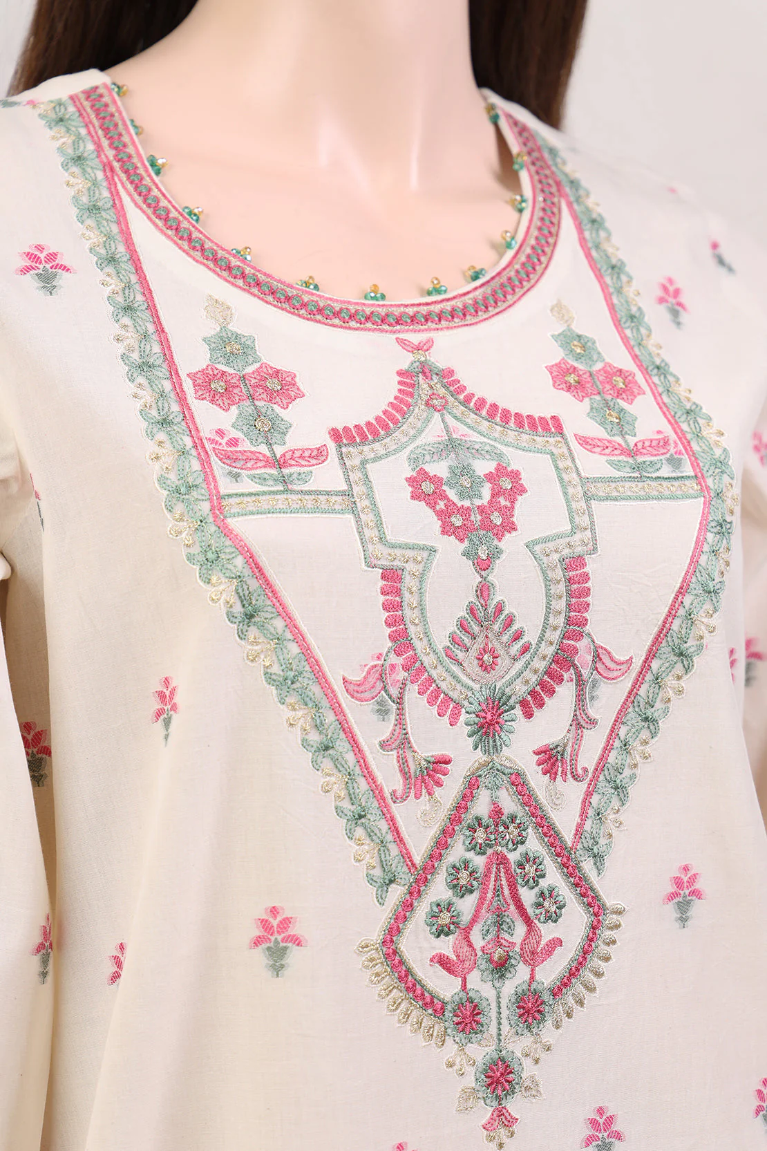 Unstitched Embroidered Jacquard Cotton 3 Piece - Image 3