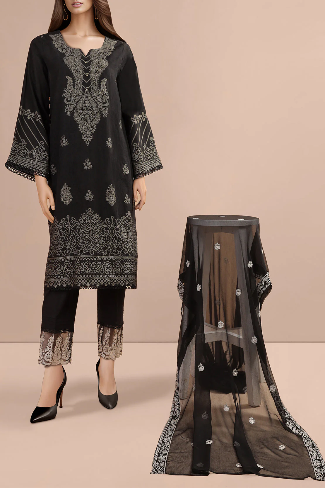 Unstitched Embroidered Jacquard Cotton 3 Piece With Chiffon Dupatta - Image 2