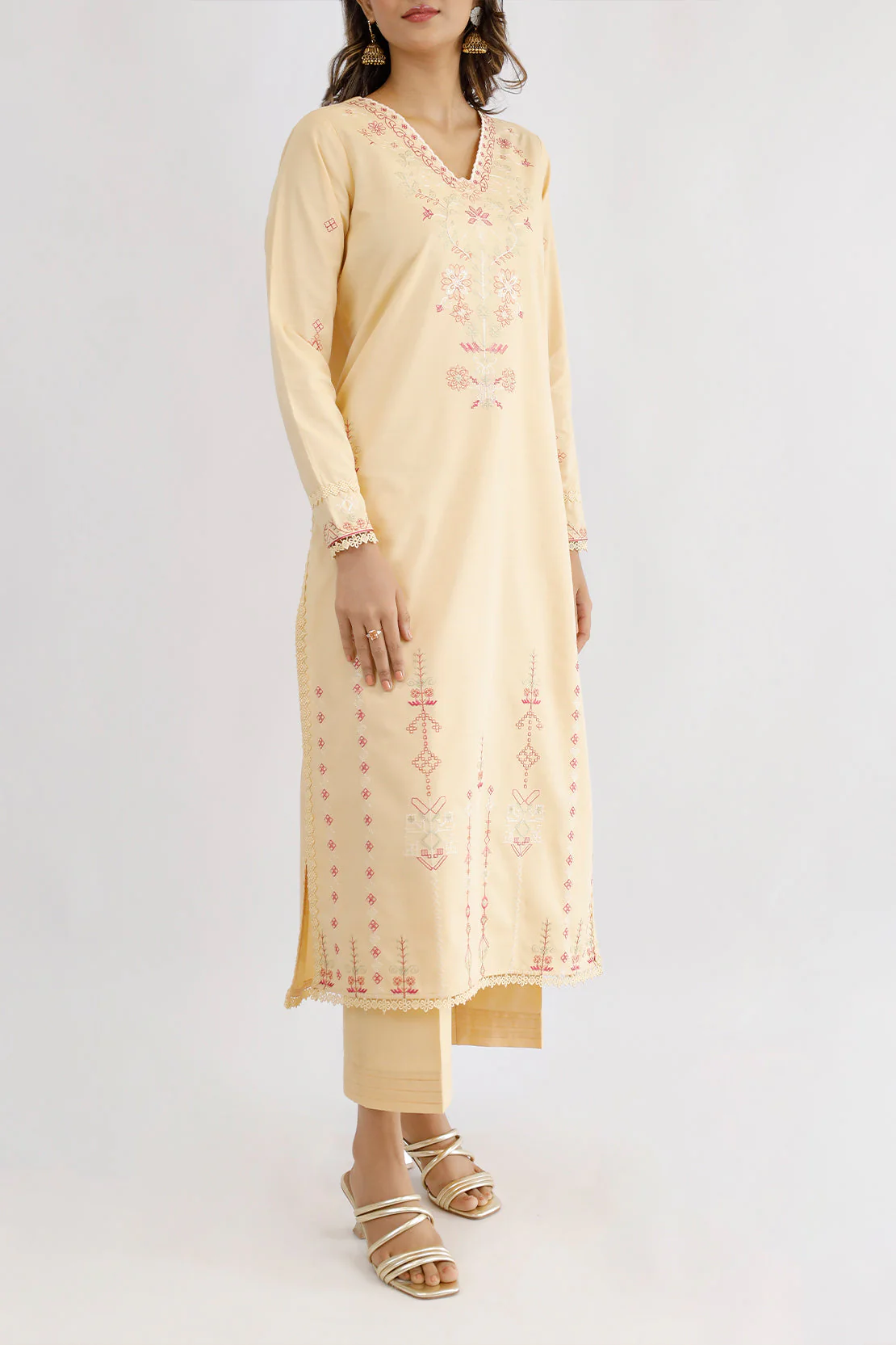 Unstitched Embroidered khaddar 2 piece Shirt Trouser