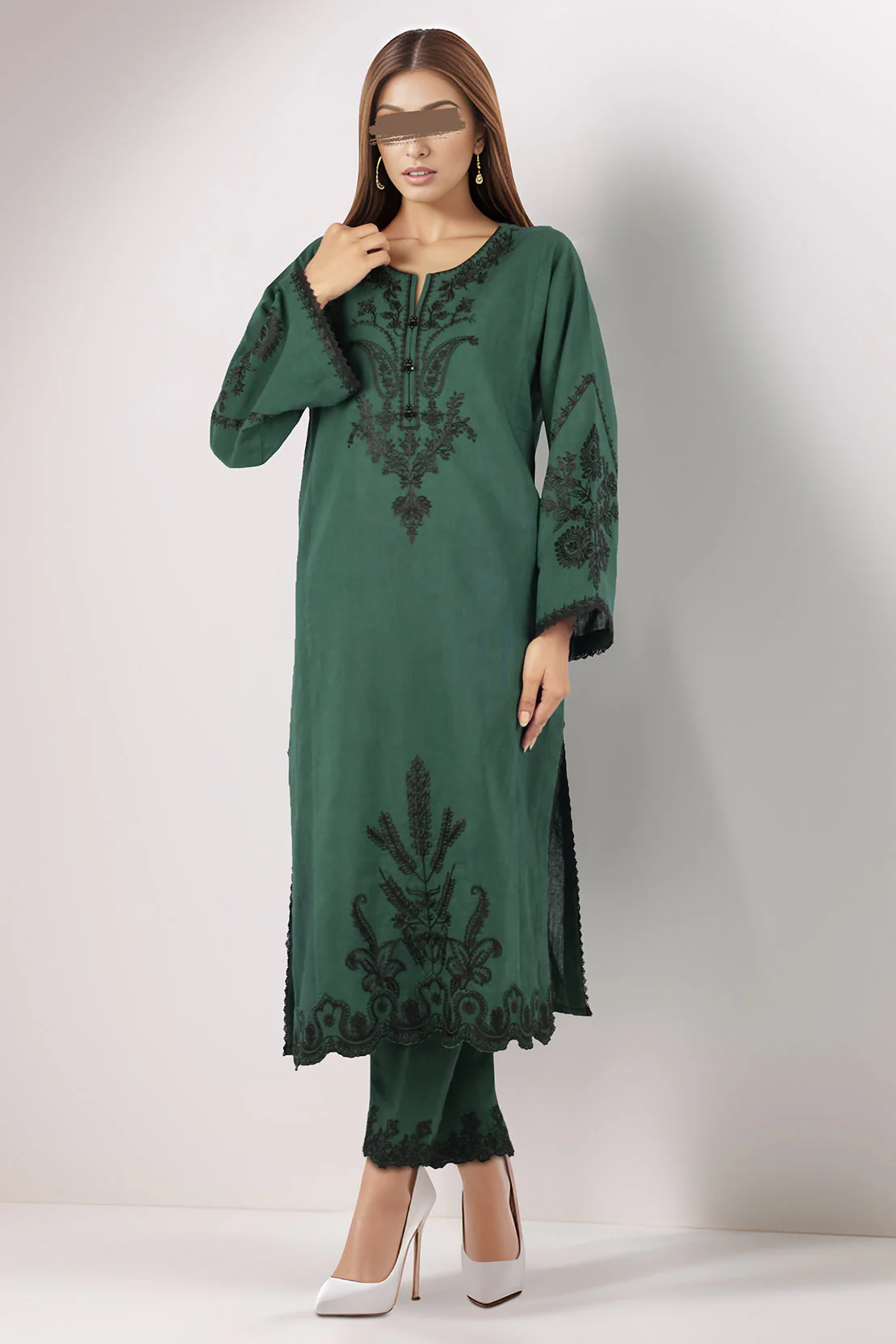Unstitched Embroidered khaddar 2 piece Shirt Trouser
