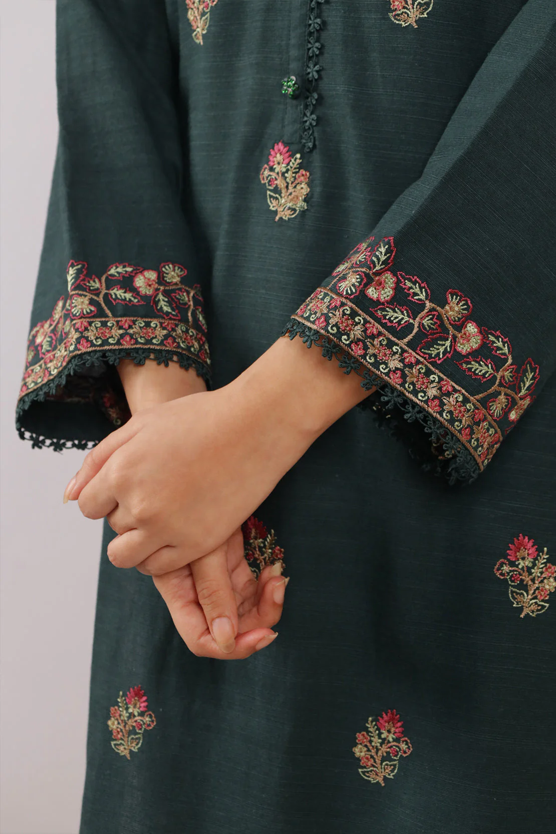 Unstitched Embroidered khaddar 2 piece Shirt Trouser - Image 4