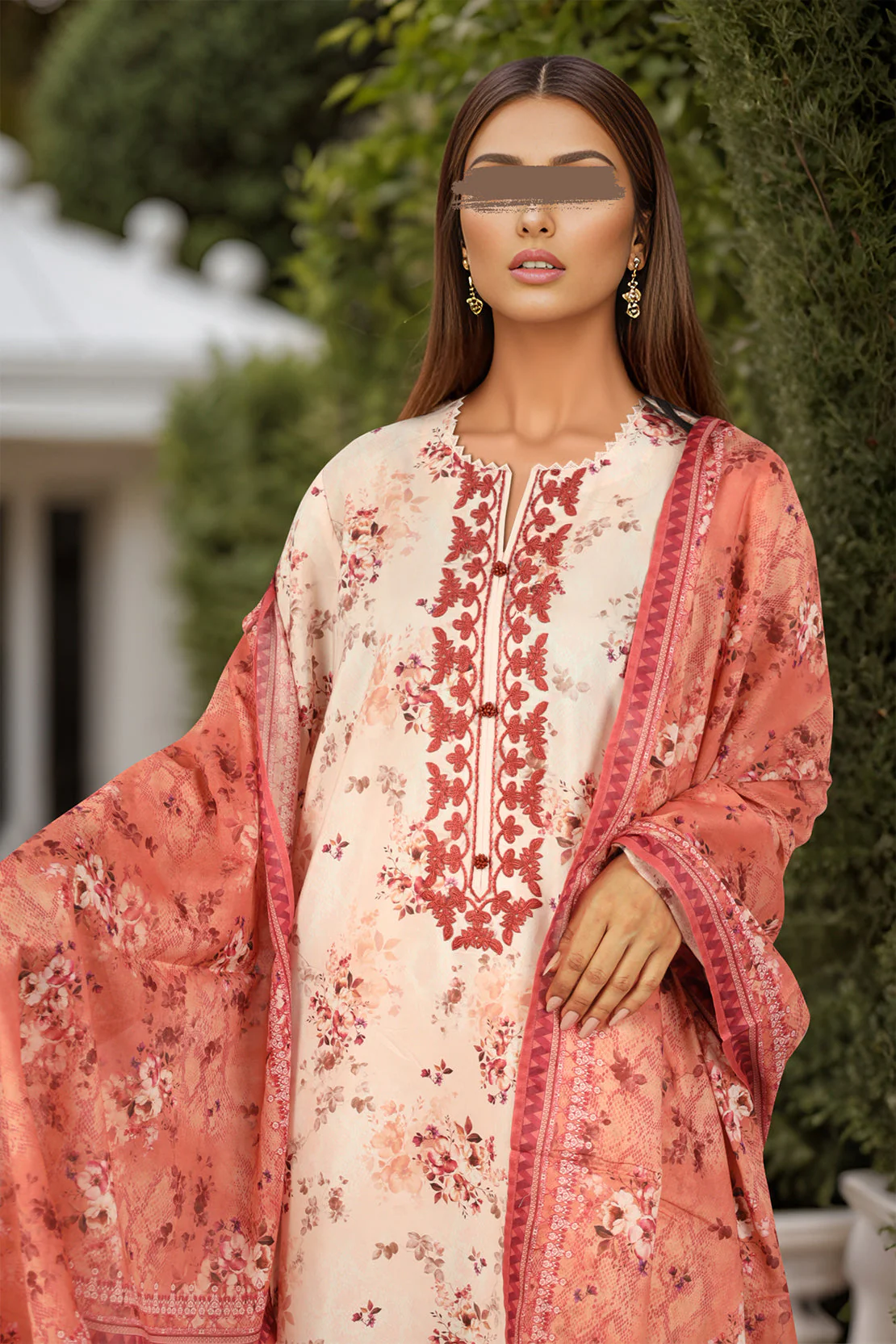 Unstitched Embroidered Lawn 3 Piece - Image 4