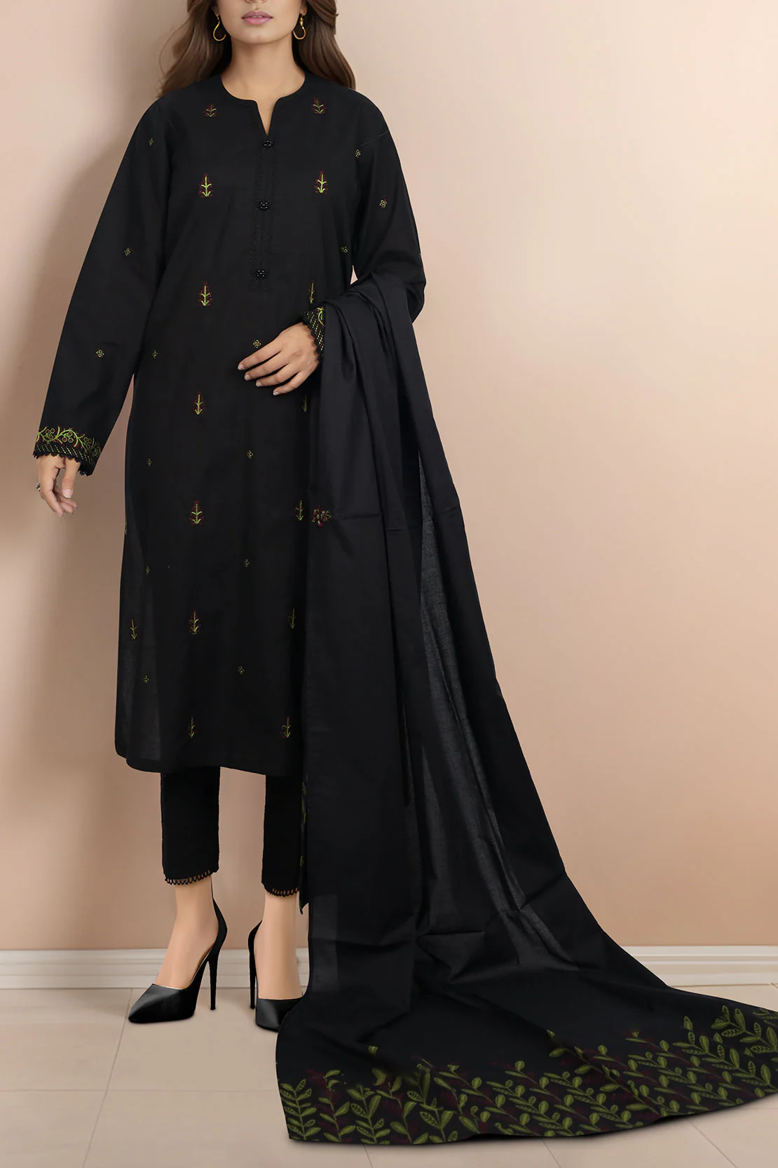 Unstitched Embroidered Lawn 3 Piece - Image 2