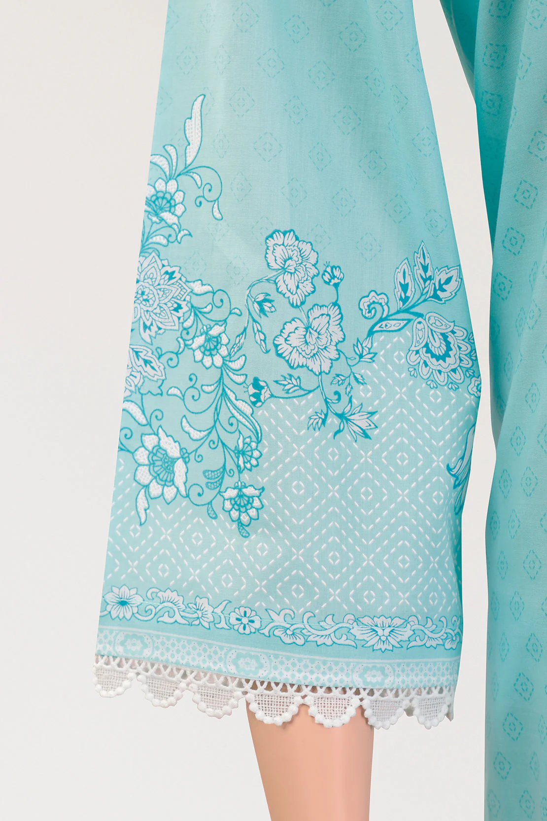 Unstitched Embroidered Lawn Shirt - Image 3
