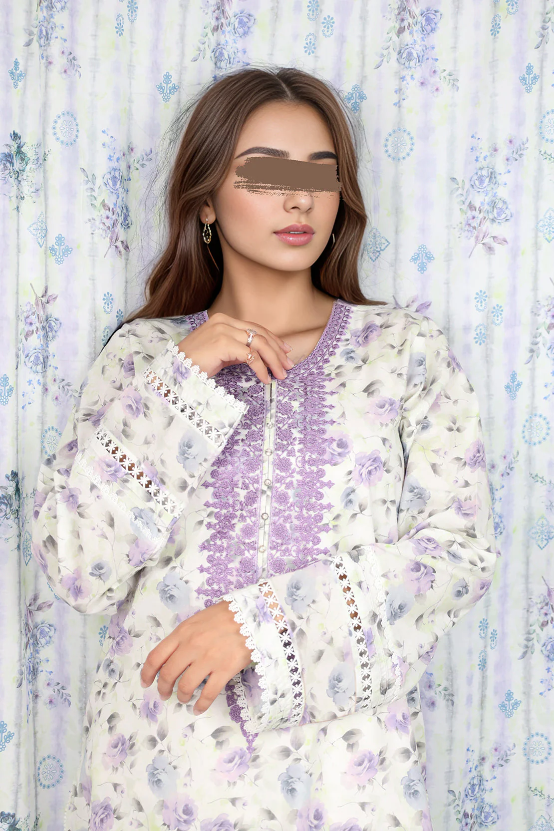 Unstitched Embroidered Lawn Shirt - Image 3