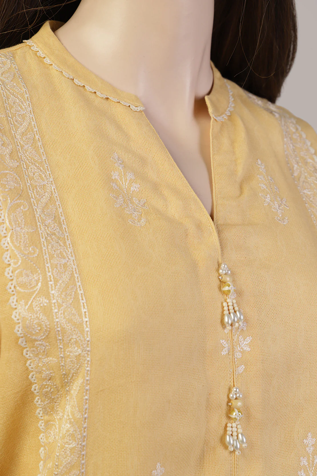 Unstitched Embroidered Self Jacquard 3 Piece With Chiffon Dupatta - Image 3