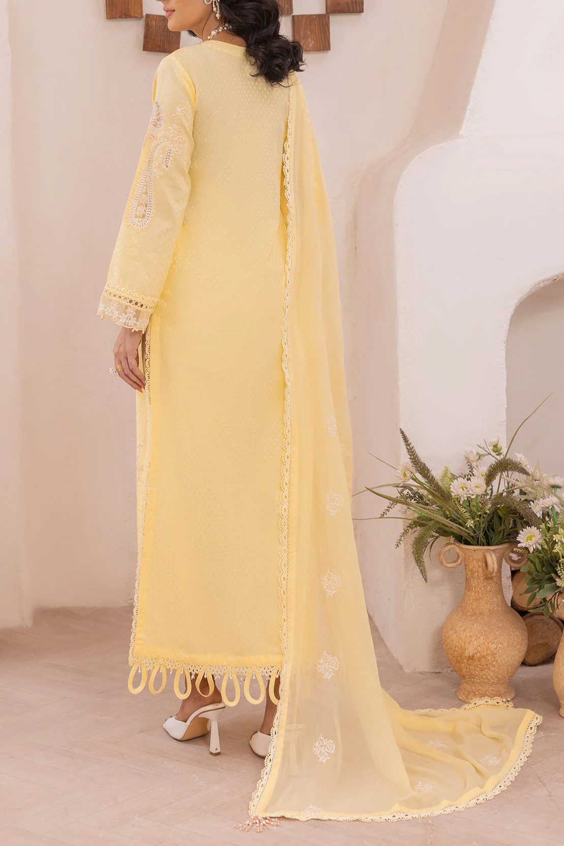 Unstitched Embroidered Self Jacquard 3 Piece With chiffon Dupatta - Image 3