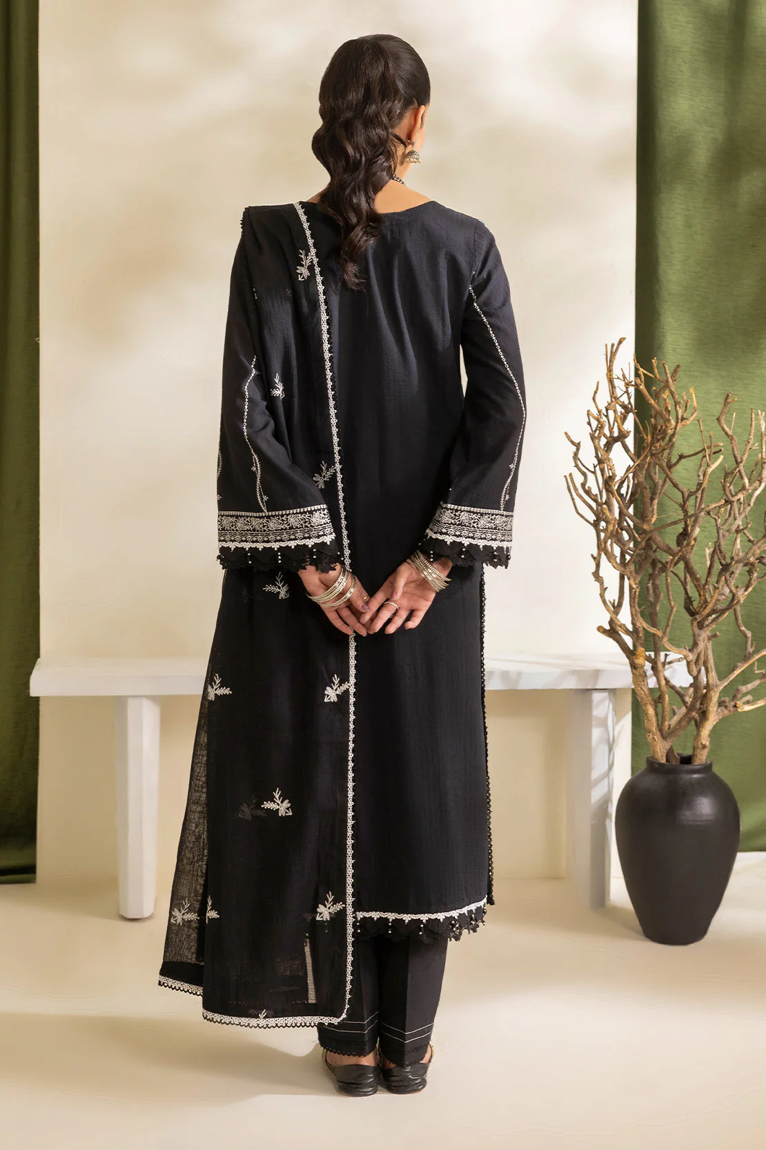 Unstitched Embroidered Self Jacquard 3 Piece With Cotton Net Dupatta - Image 3