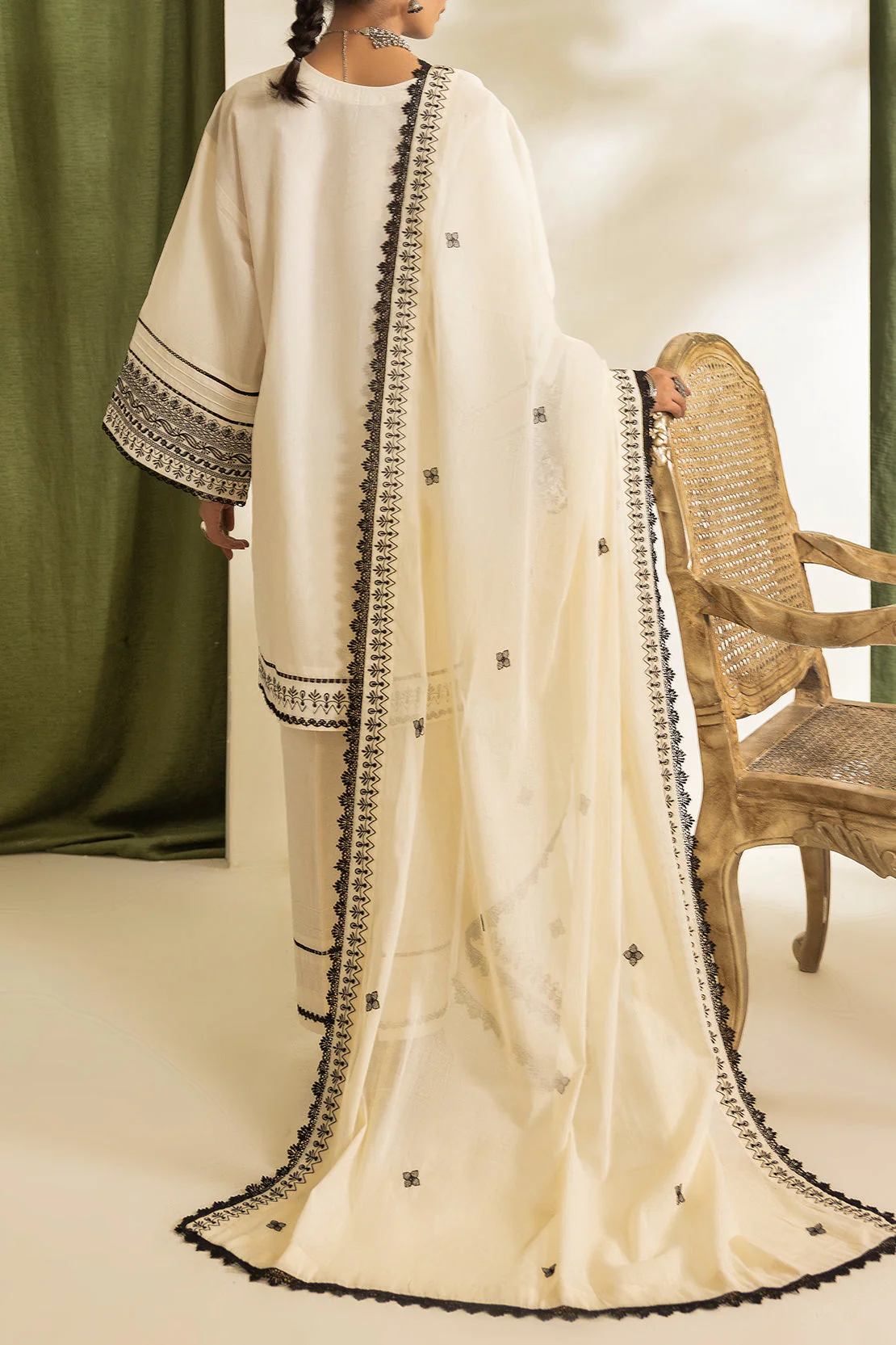 Unstitched Embroidered Self Jacquard 3 Piece With Lawn Dupatta - Image 5