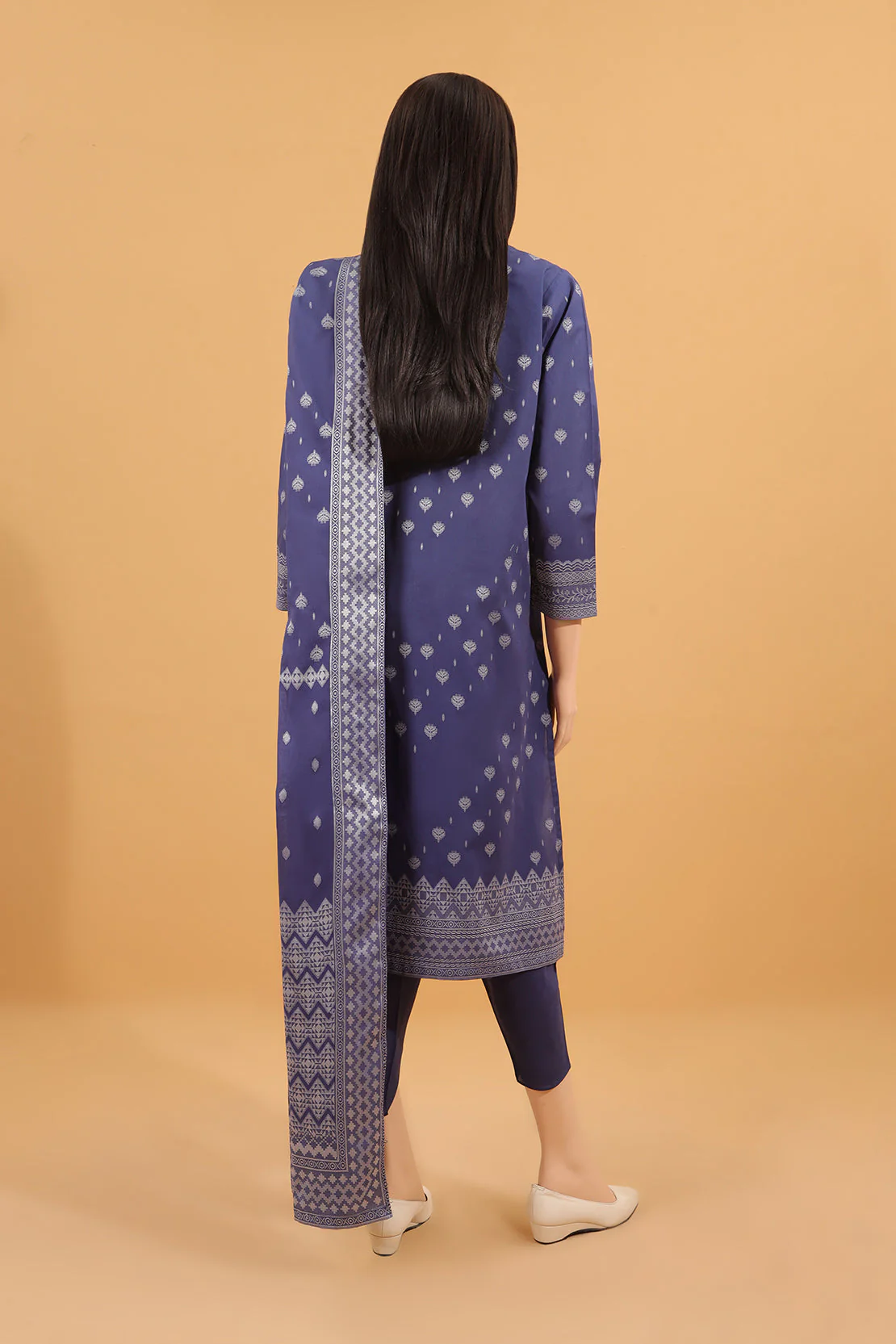 Unstitched Jacquard Cotton 2 Piece (Shirt/Dupatta) - Image 3