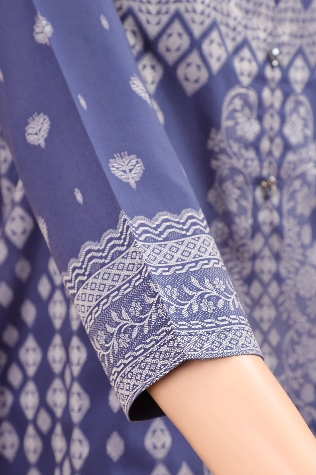 Unstitched Jacquard Cotton 2 Piece (Shirt/Dupatta) - Image 5