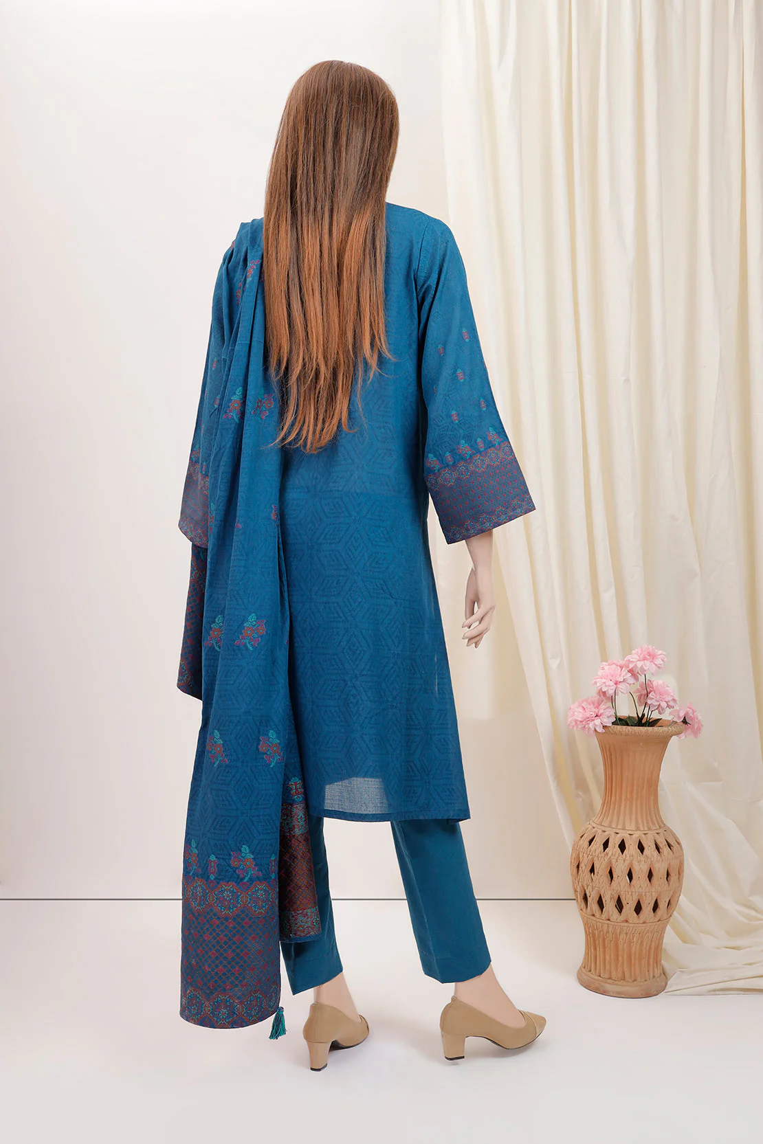 Unstitched Jacquard Cotton 2 Piece (Shirt/Dupatta) - Image 2
