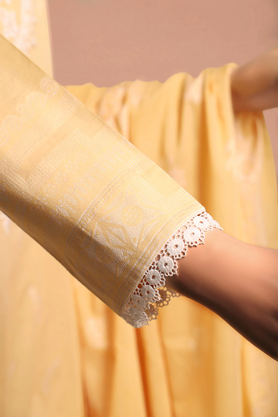 Unstitched Jacquard Cotton 2 Piece (Shirt/Dupatta) - Image 4
