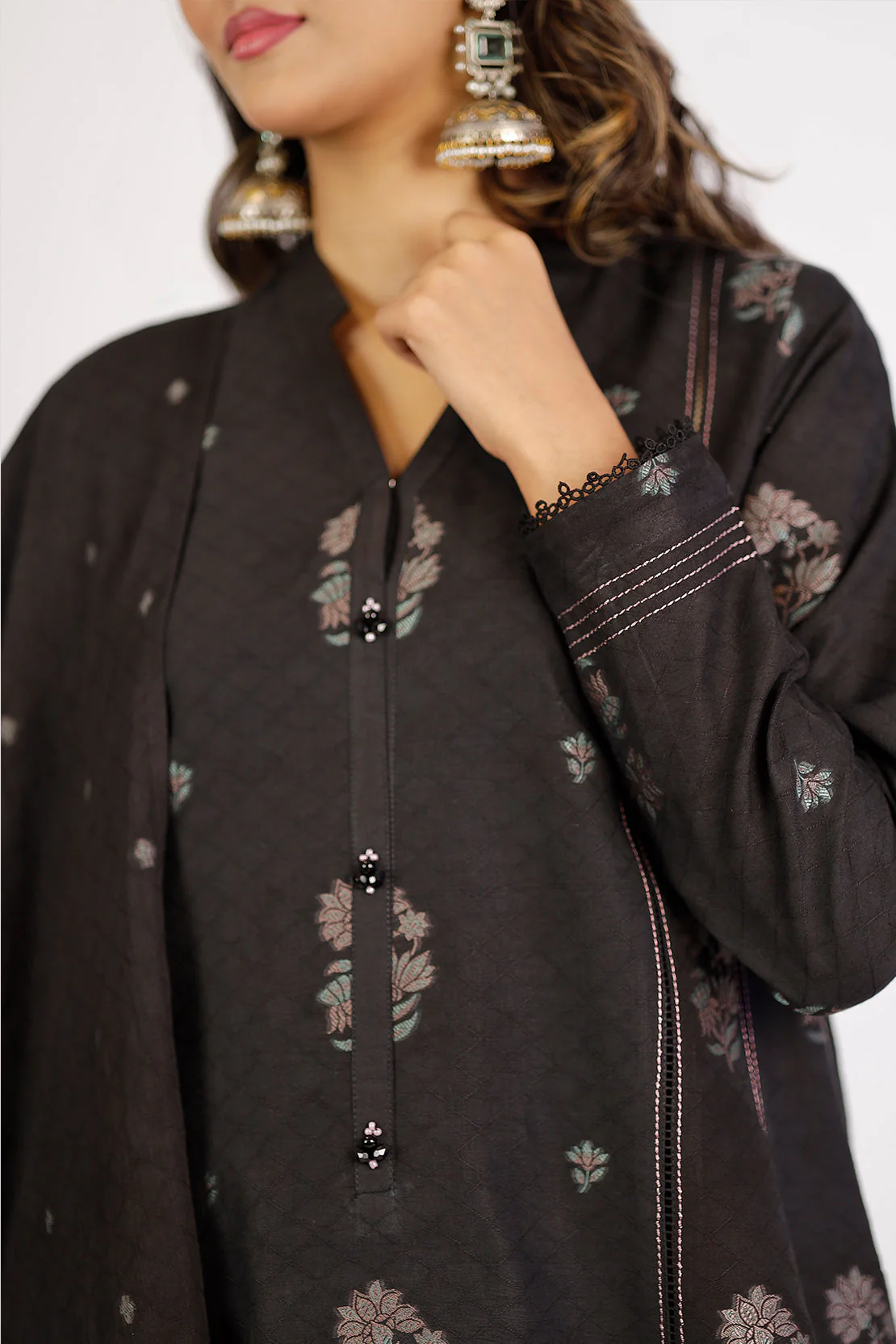 Unstitched Jacquard Cotton 2 Piece (Shirt/Dupatta) - Image 6