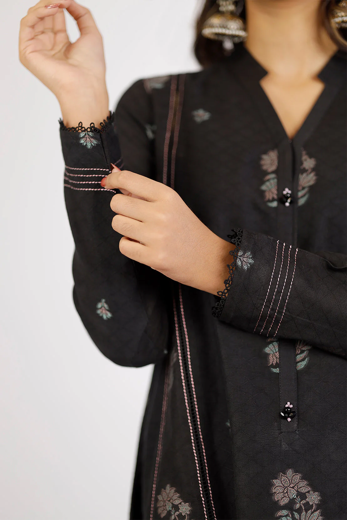 Unstitched Jacquard Cotton 2 Piece (Shirt/Dupatta) - Image 7