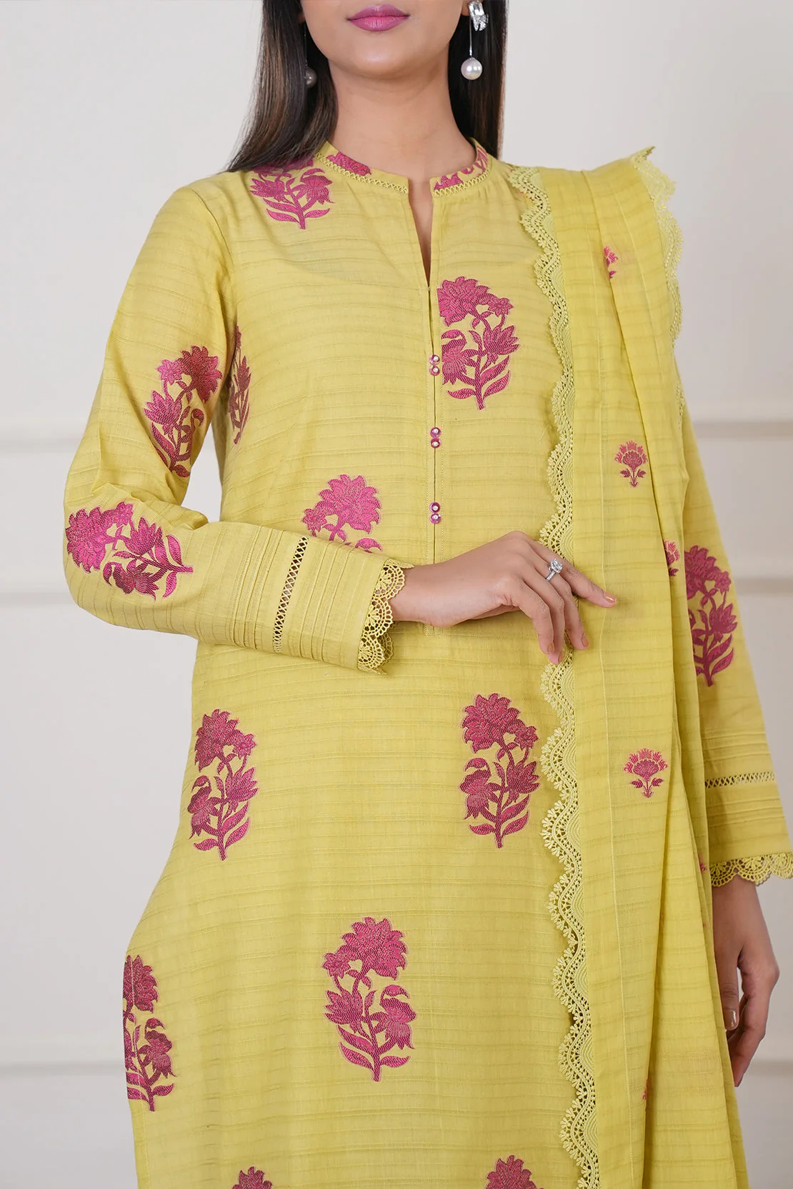 Unstitched Jacquard Cotton 2 Piece (Shirt/Dupatta) - Image 2