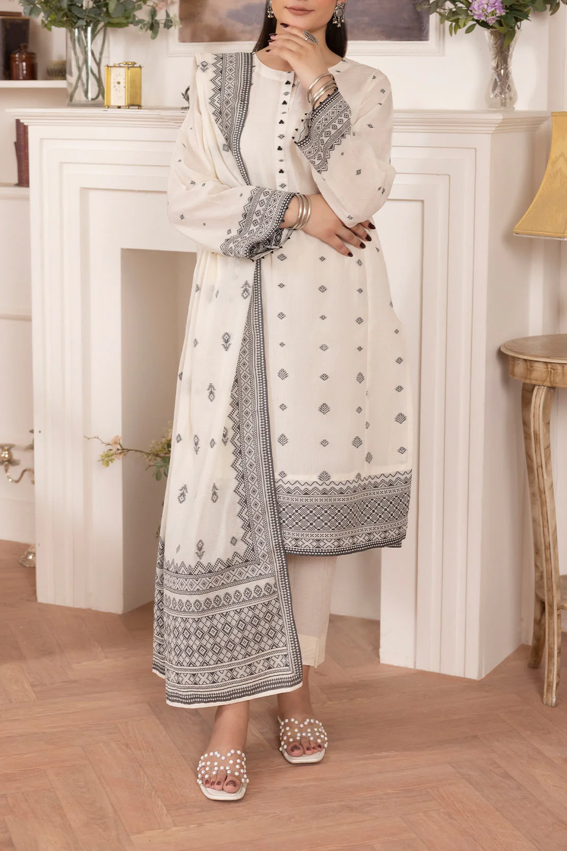 Unstitched Jacquard Cotton 2 Piece (Shirt/Dupatta)