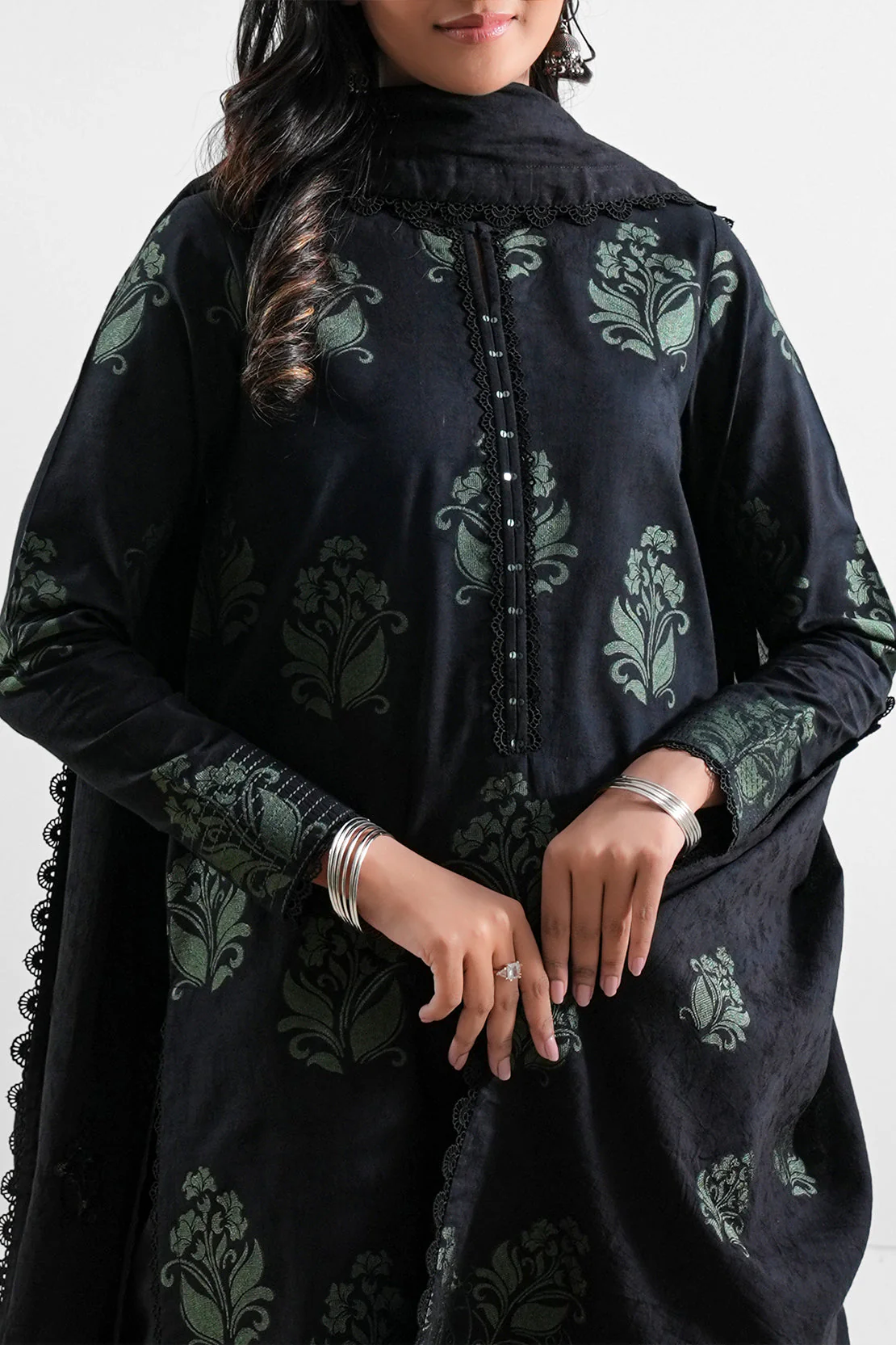 Unstitched Jacquard Cotton 2 Piece (Shirt/Dupatta) - Image 2