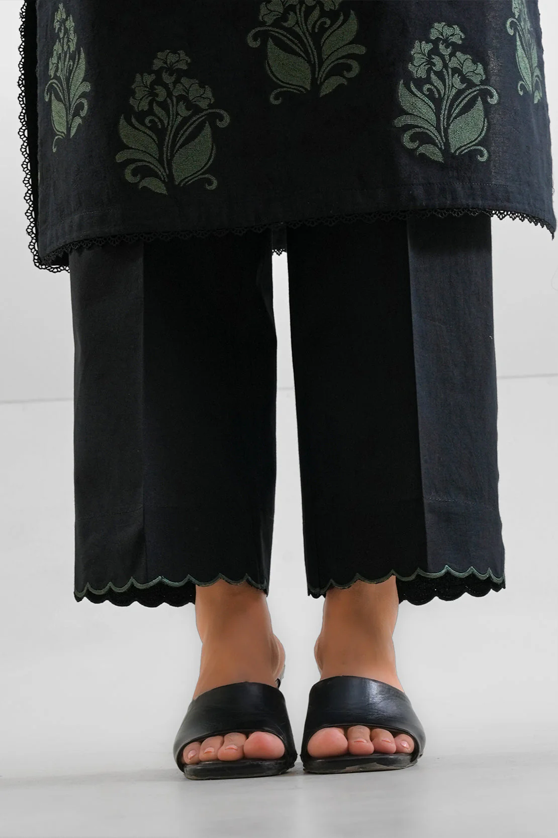Unstitched Jacquard Cotton 2 Piece (Shirt/Dupatta) - Image 6
