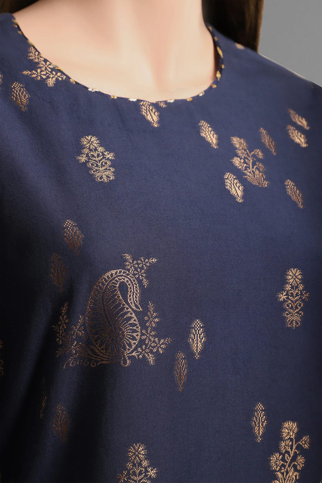 Unstitched Jacquard Cotton 2 Piece (Shirt/Trouser) - Image 4