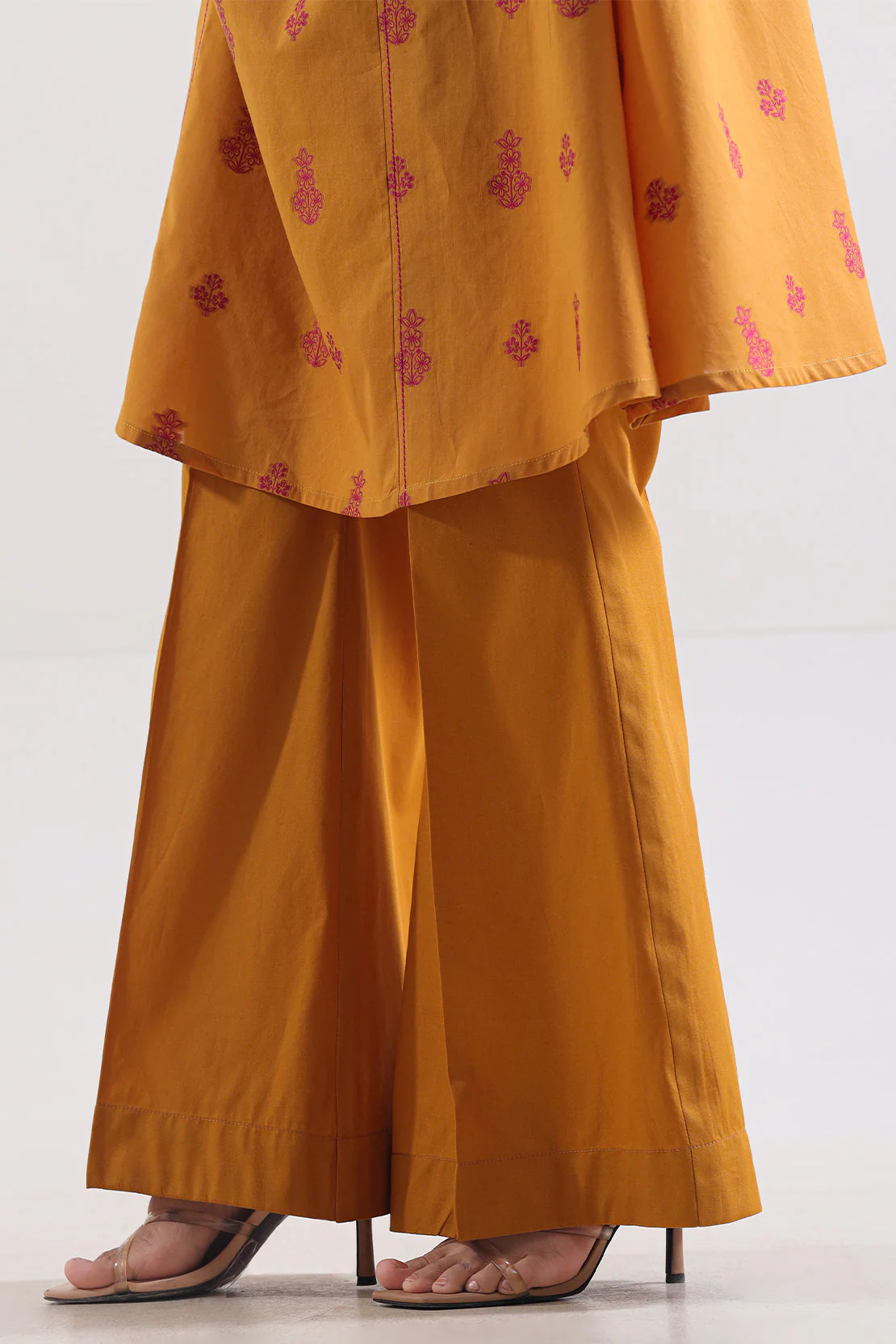Unstitched Jacquard Cotton 2 Piece (Shirt/Trouser) - Image 5