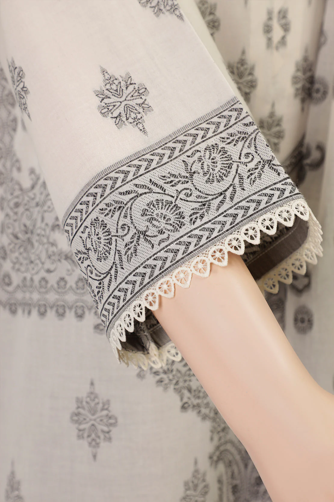 Unstitched Jacquard Cotton 3 Piece - Image 3