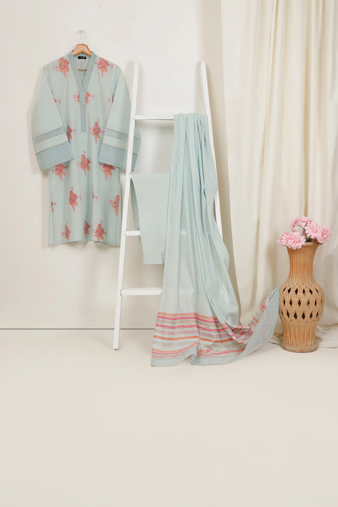 Unstitched Jacquard Cotton 3 Piece - Image 5
