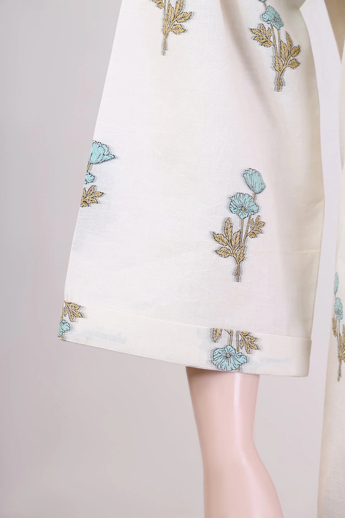 Unstitched Jacquard Cotton 3 Piece - Image 4