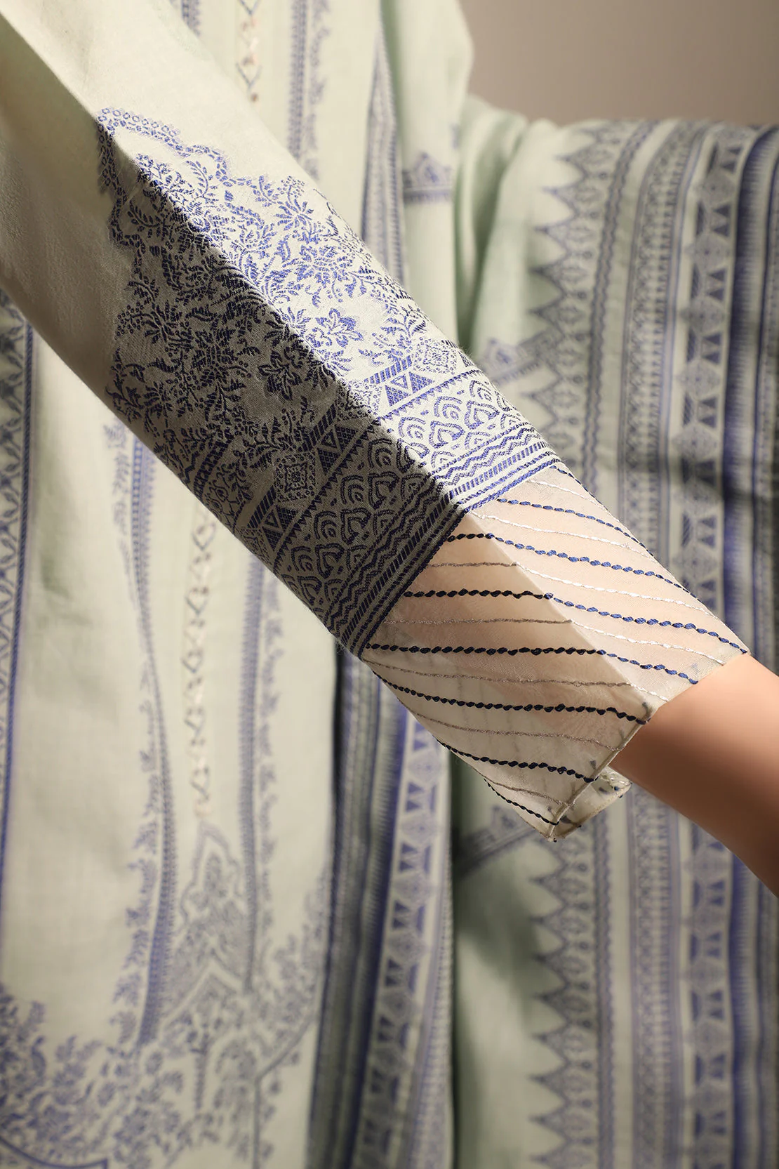 Unstitched Jacquard Cotton 3 Piece - Image 4