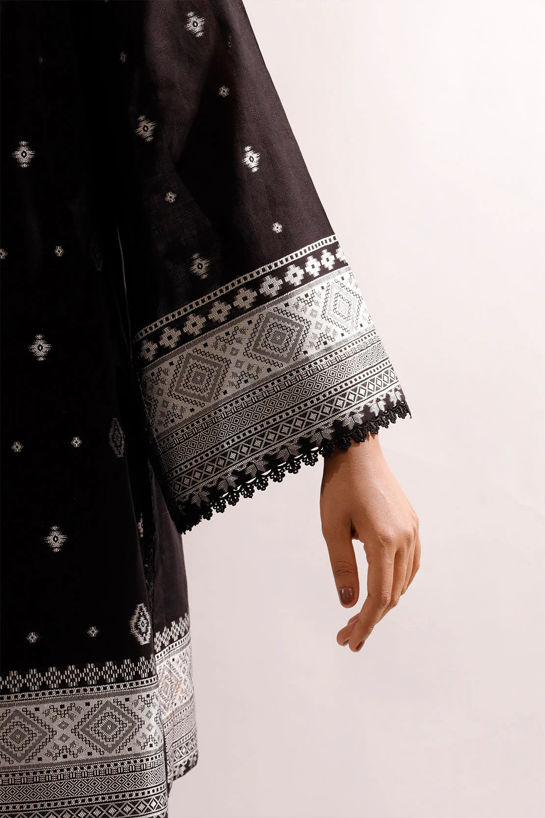Unstitched Jacquard Cotton 3 Piece - Image 6