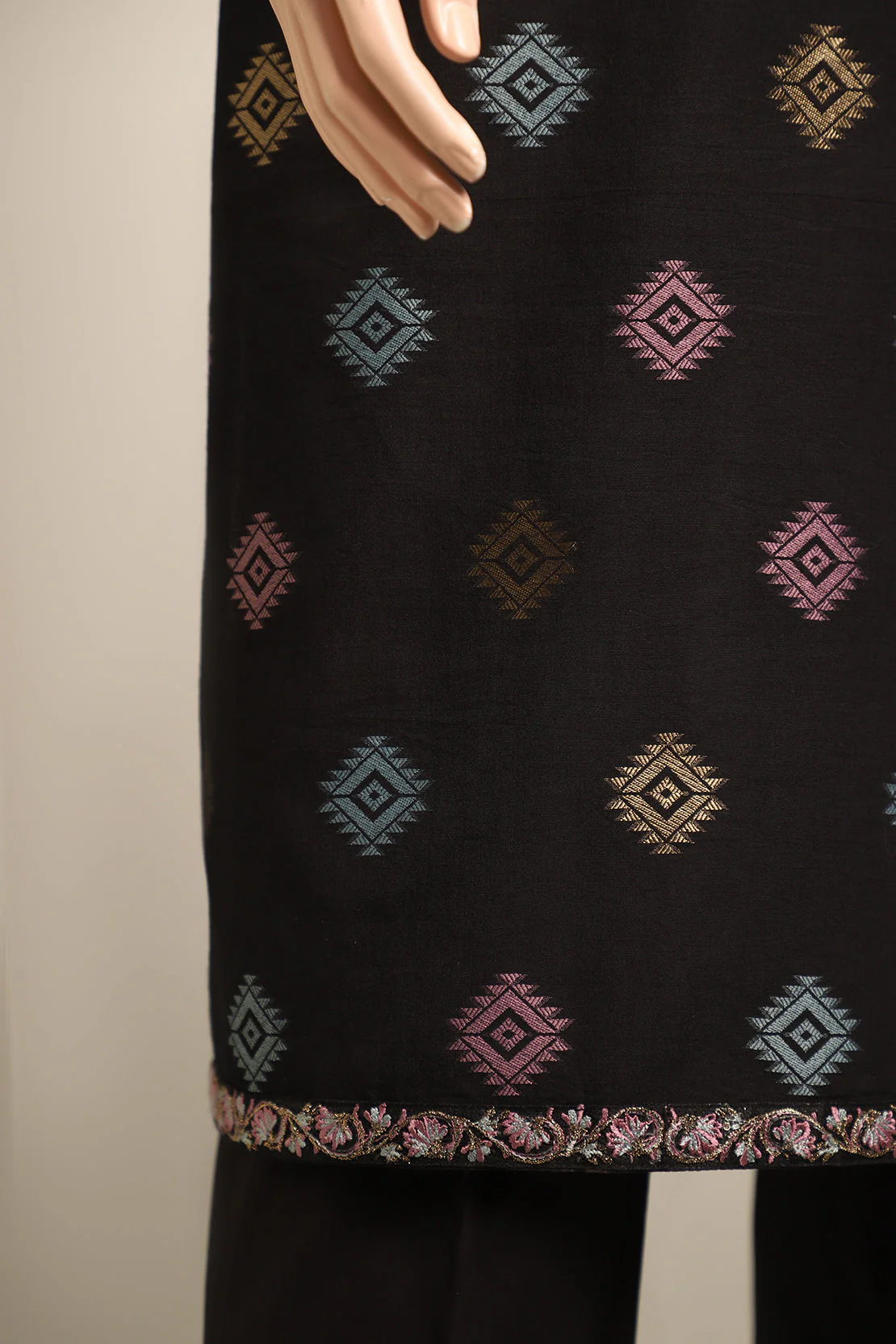 Unstitched Jacquard Cotton 3 Piece - Image 5