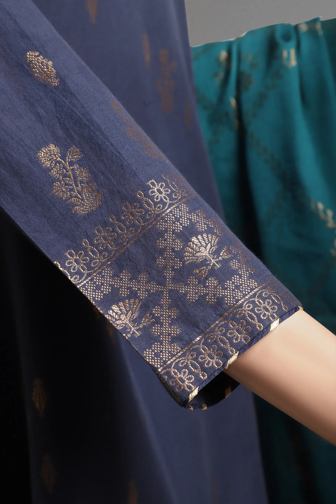 Unstitched Jacquard Cotton 3 Piece - Image 3