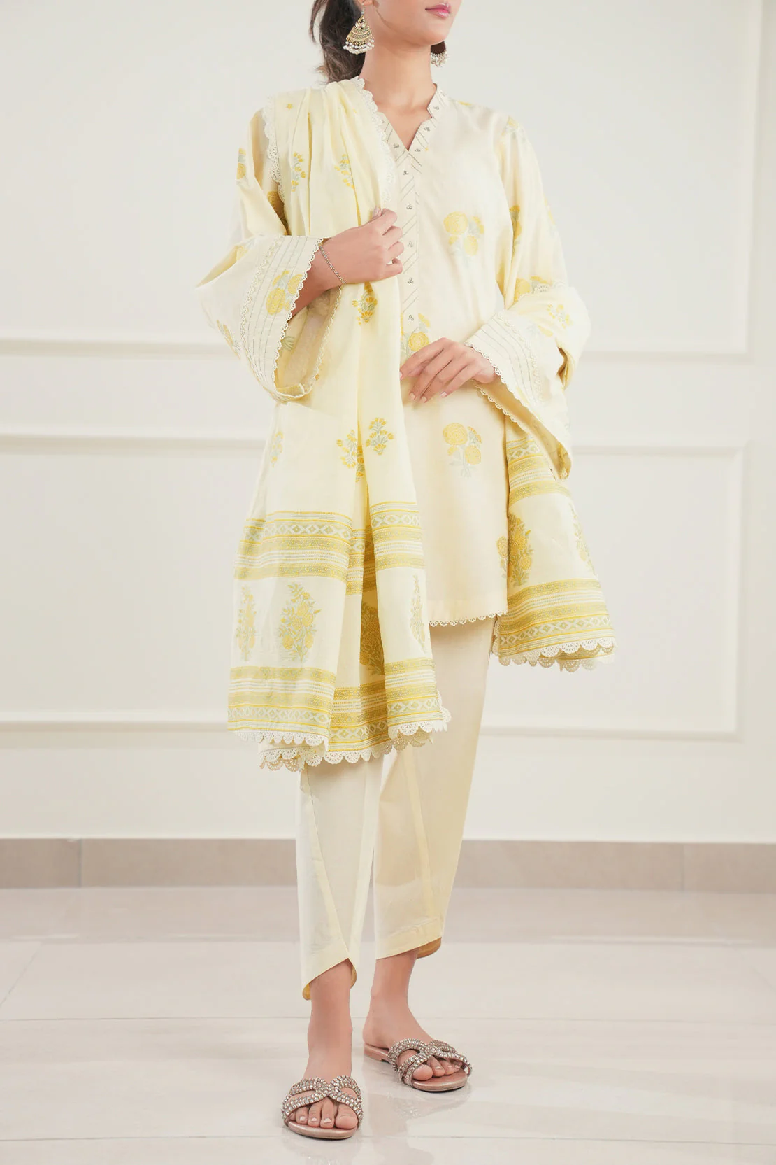 Unstitched Jacquard Cotton 3 Piece - Image 2