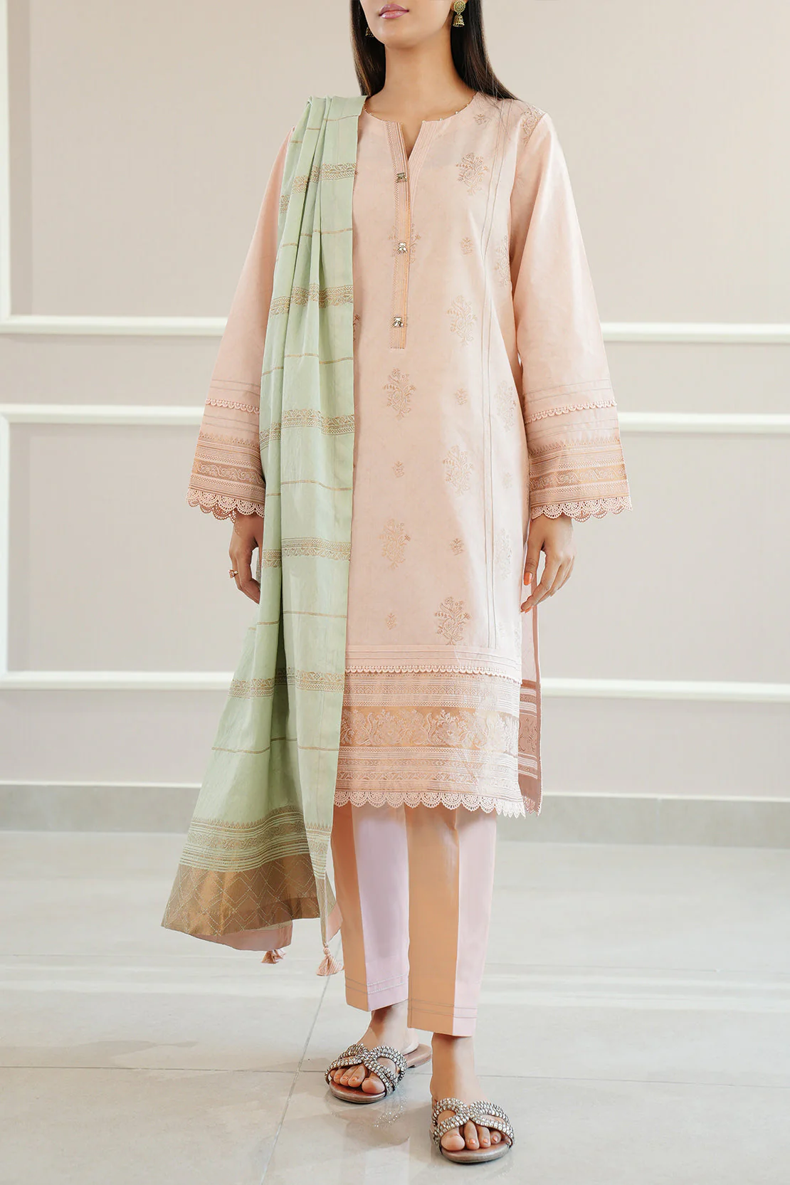 Unstitched Jacquard Cotton 3 Piece - Image 4