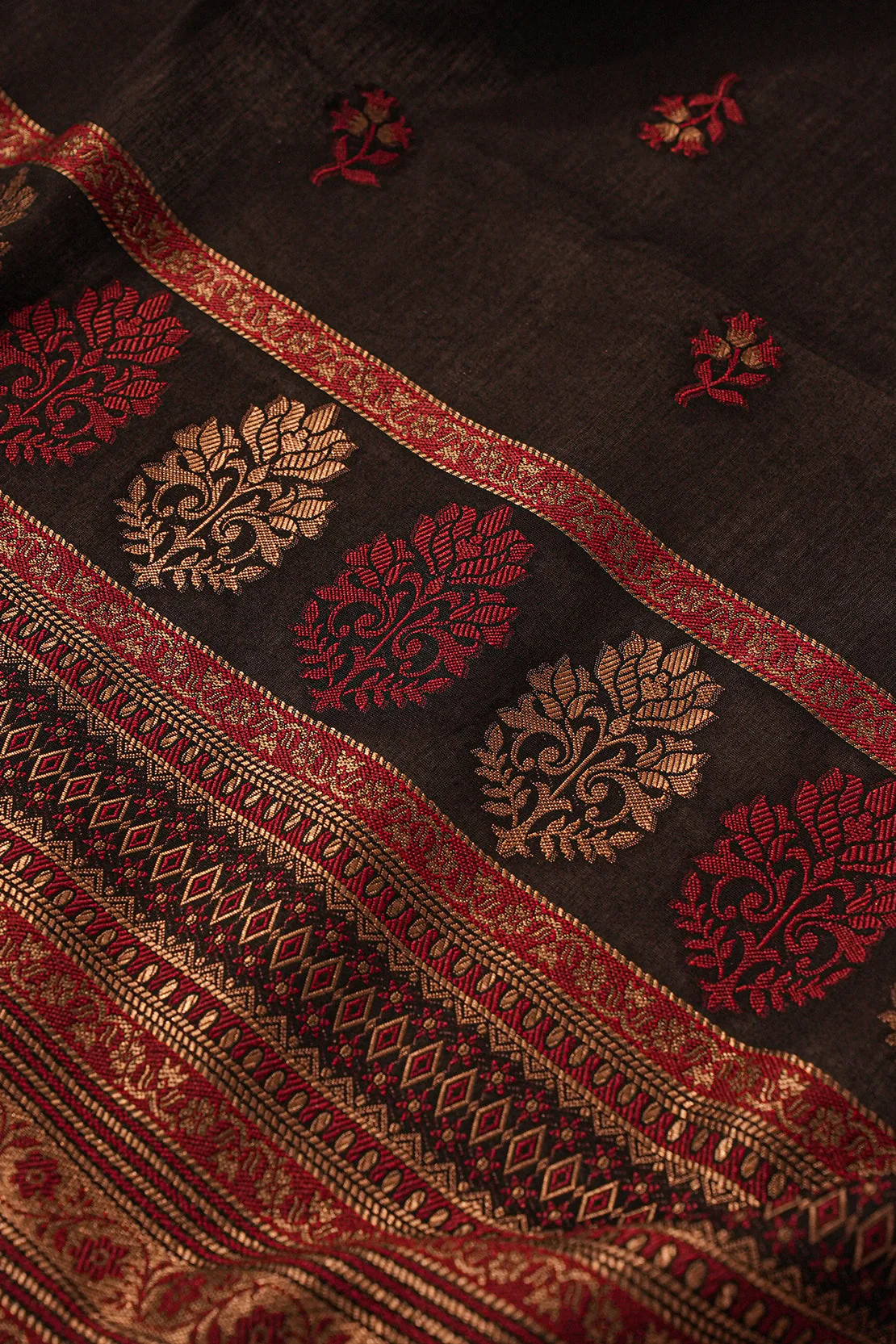 Unstitched Jacquard Cotton 3 Piece - Image 10