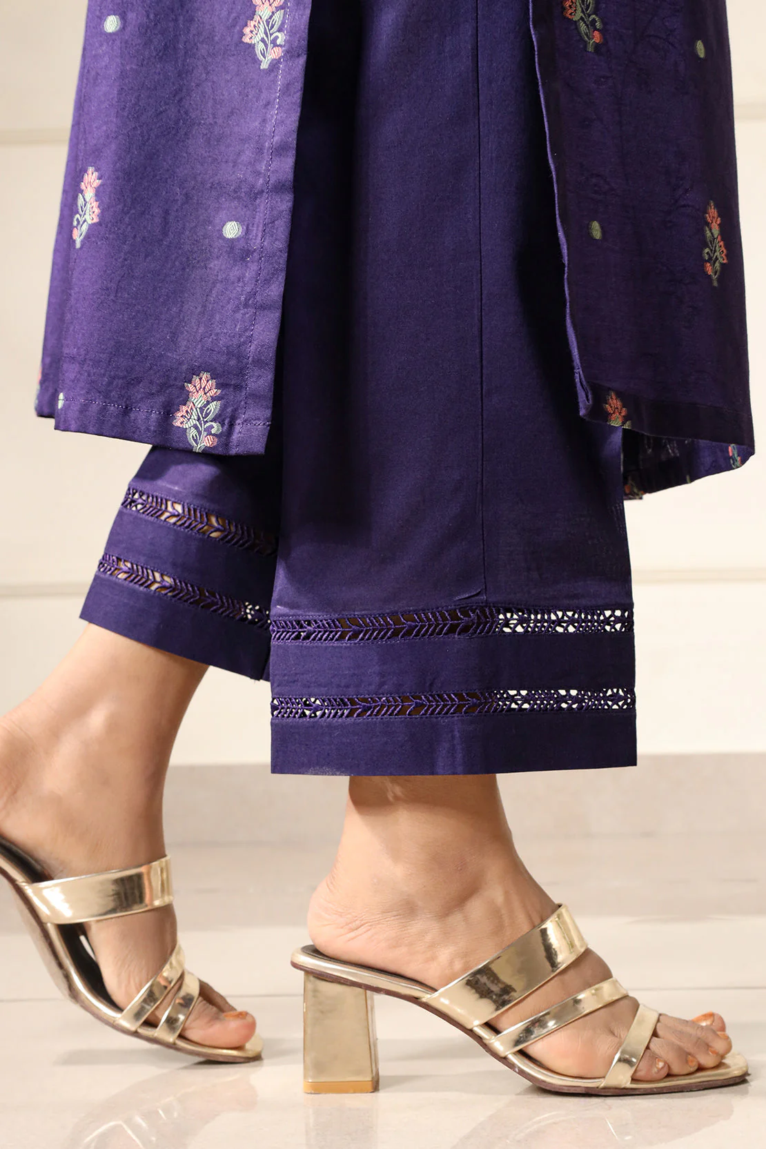 Unstitched Jacquard Cotton 3 Piece - Image 7