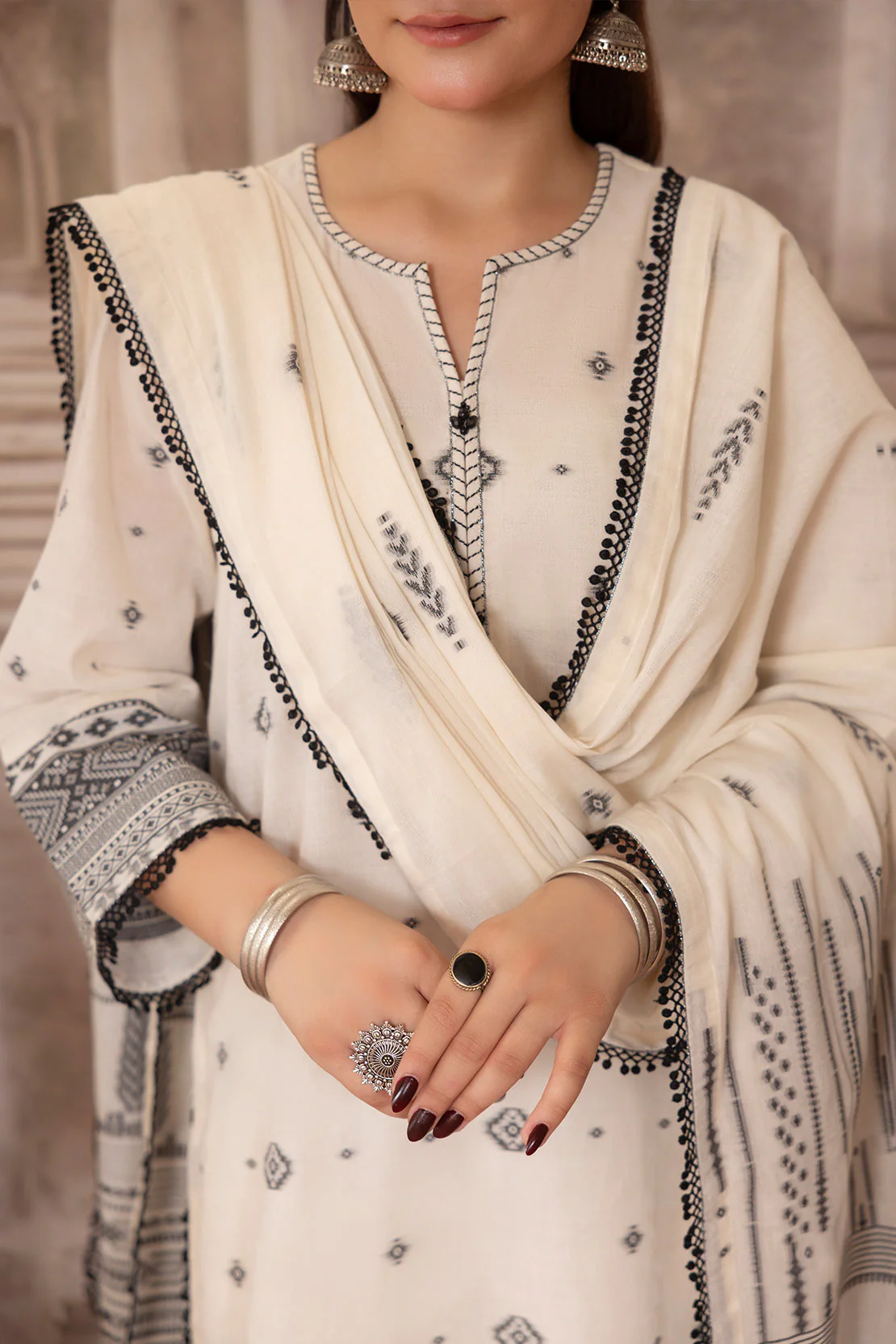 Unstitched Jacquard Cotton 3 Piece - Image 2