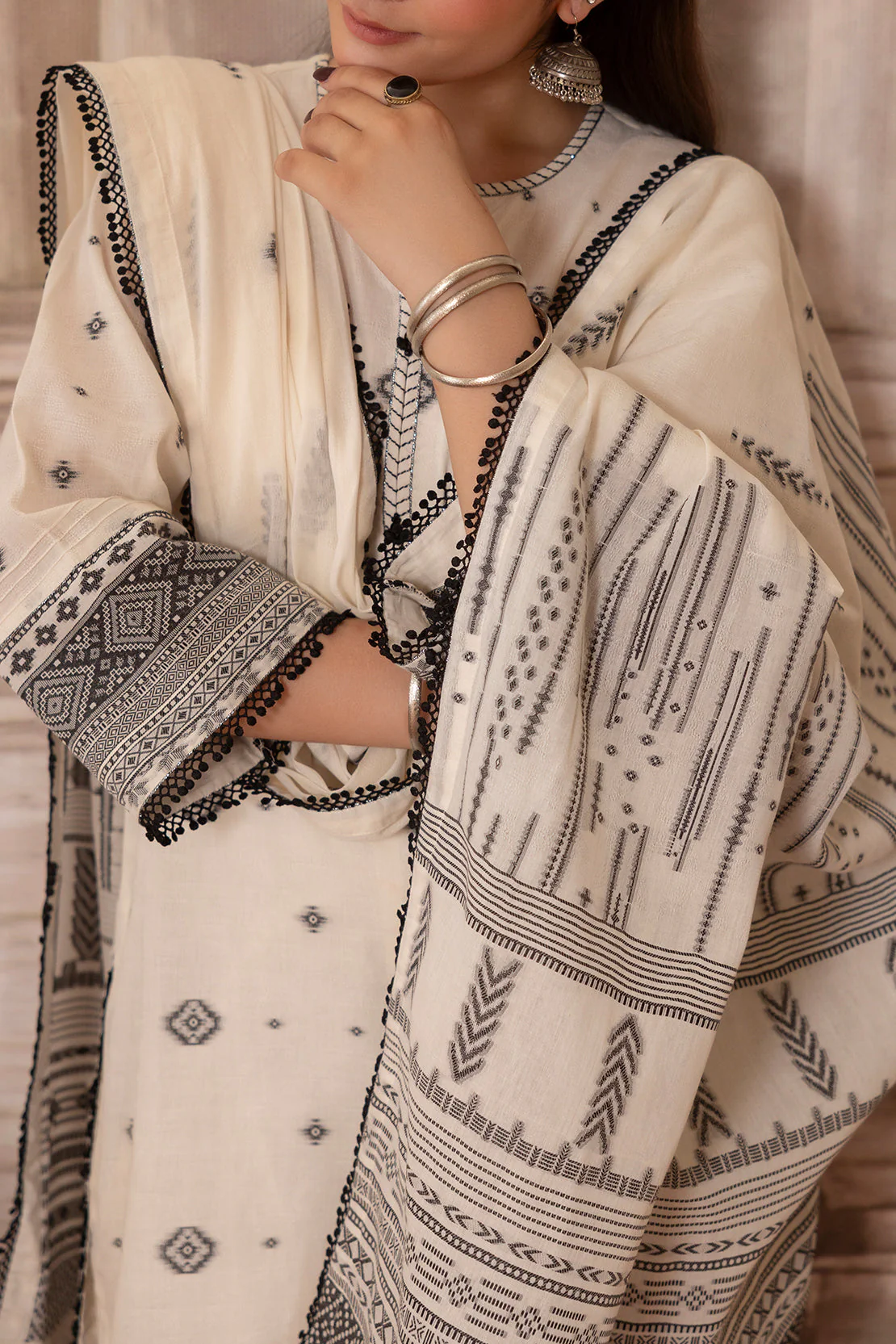 Unstitched Jacquard Cotton 3 Piece - Image 3
